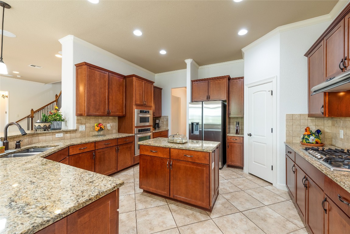 Austin, Texas, 78732, United States, 4 Bedrooms Bedrooms, ,3 BathroomsBathrooms,Residential,For Sale,1911419