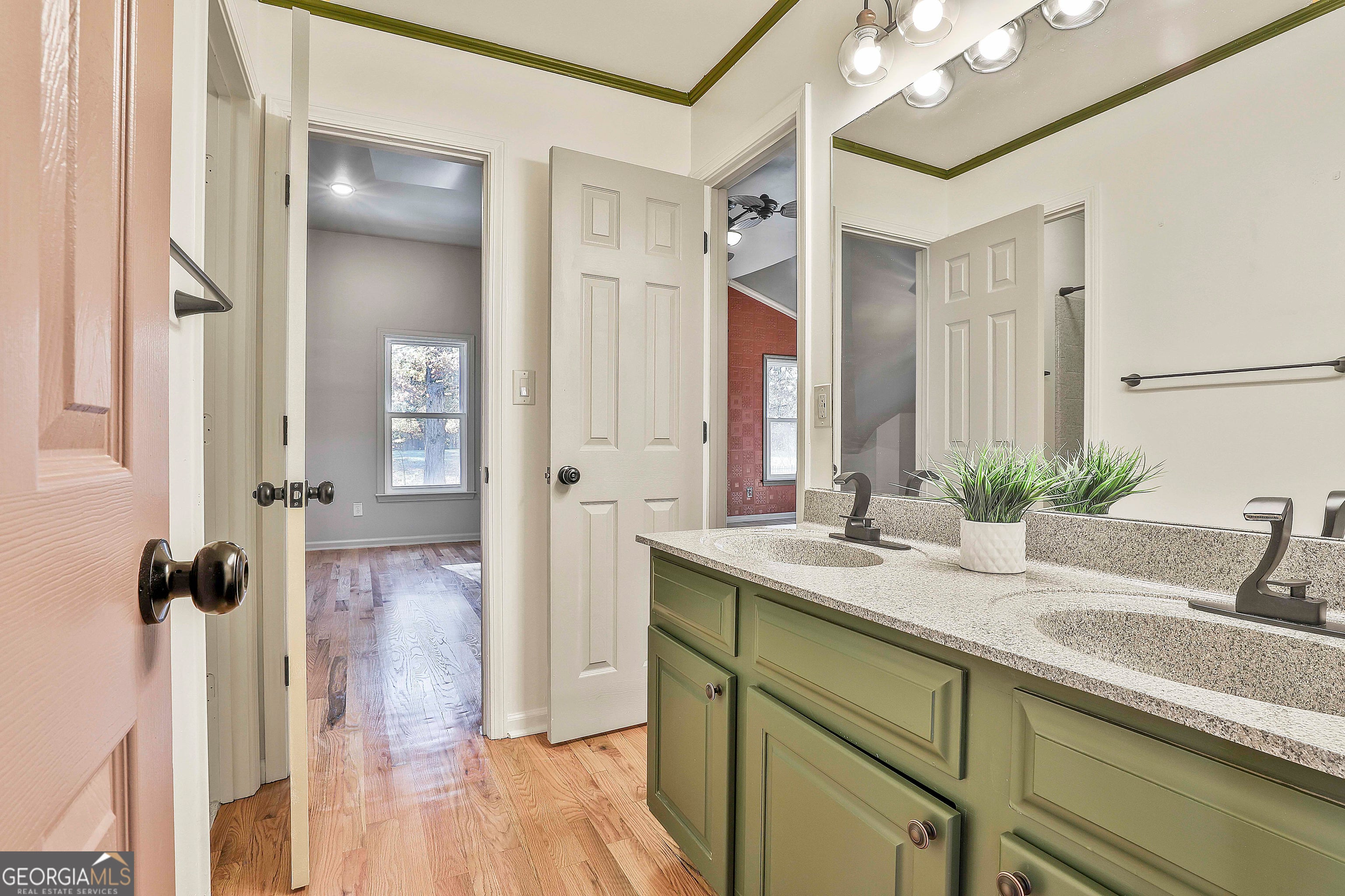 Tyrone, Georgia, 30290, United States, 4 Bedrooms Bedrooms, ,4 BathroomsBathrooms,Residential,For Sale,1922559