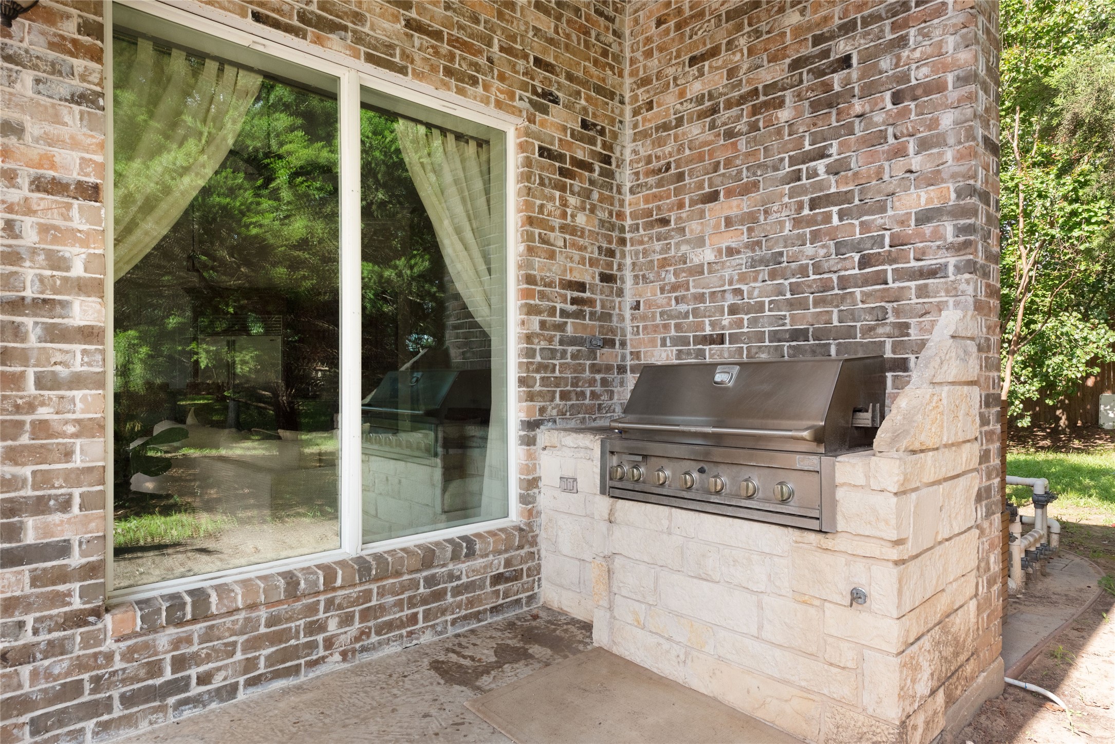 Fort Worth, Texas, 76140, United States, 4 Bedrooms Bedrooms, ,4 BathroomsBathrooms,Residential,For Sale,1857757