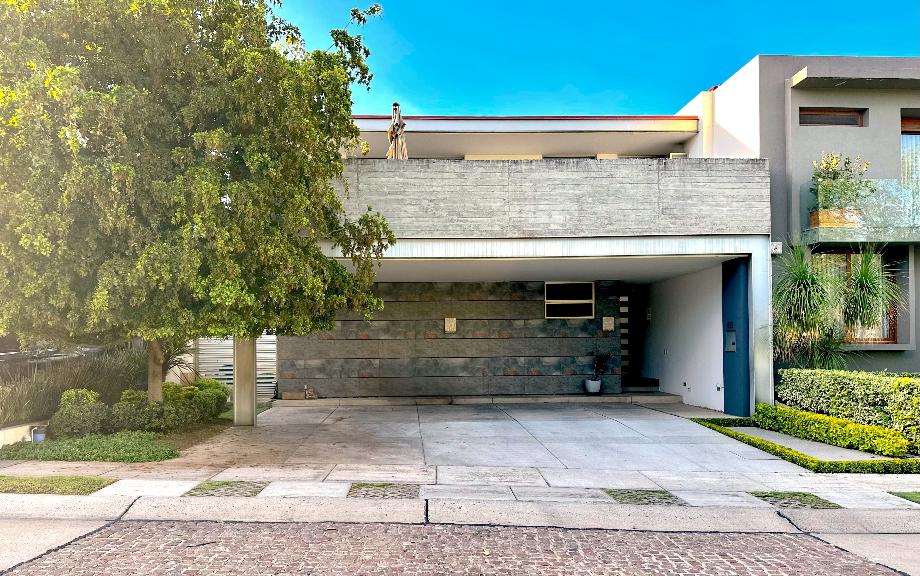 Zapopan, Jalisco, 45116, Mexico, 4 Bedrooms Bedrooms, ,6 BathroomsBathrooms,Residential,For Sale,1918860
