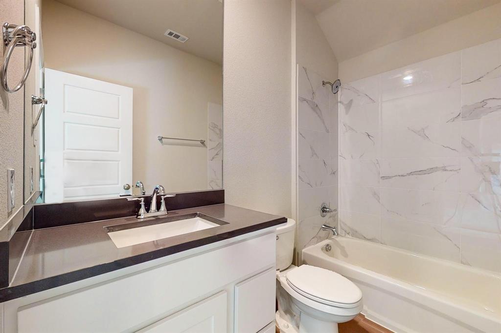 Celina, Texas, 75009, United States, 5 Bedrooms Bedrooms, ,5 BathroomsBathrooms,Residential,For Sale,1818619