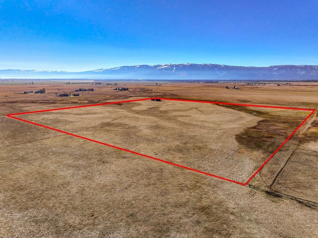 Donnelly, Idaho, 83615, United States, ,Residential,For Sale,1772845