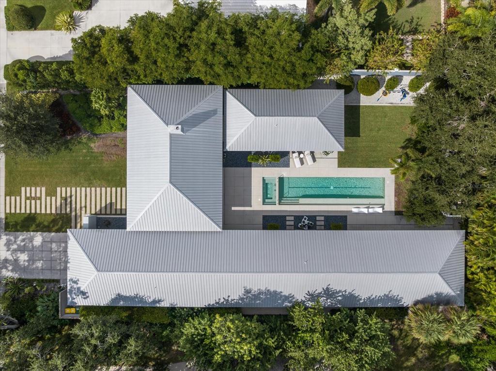 Sarasota, Florida, 34239, United States, 4 Bedrooms Bedrooms, ,5 BathroomsBathrooms,Residential,For Sale,1988202