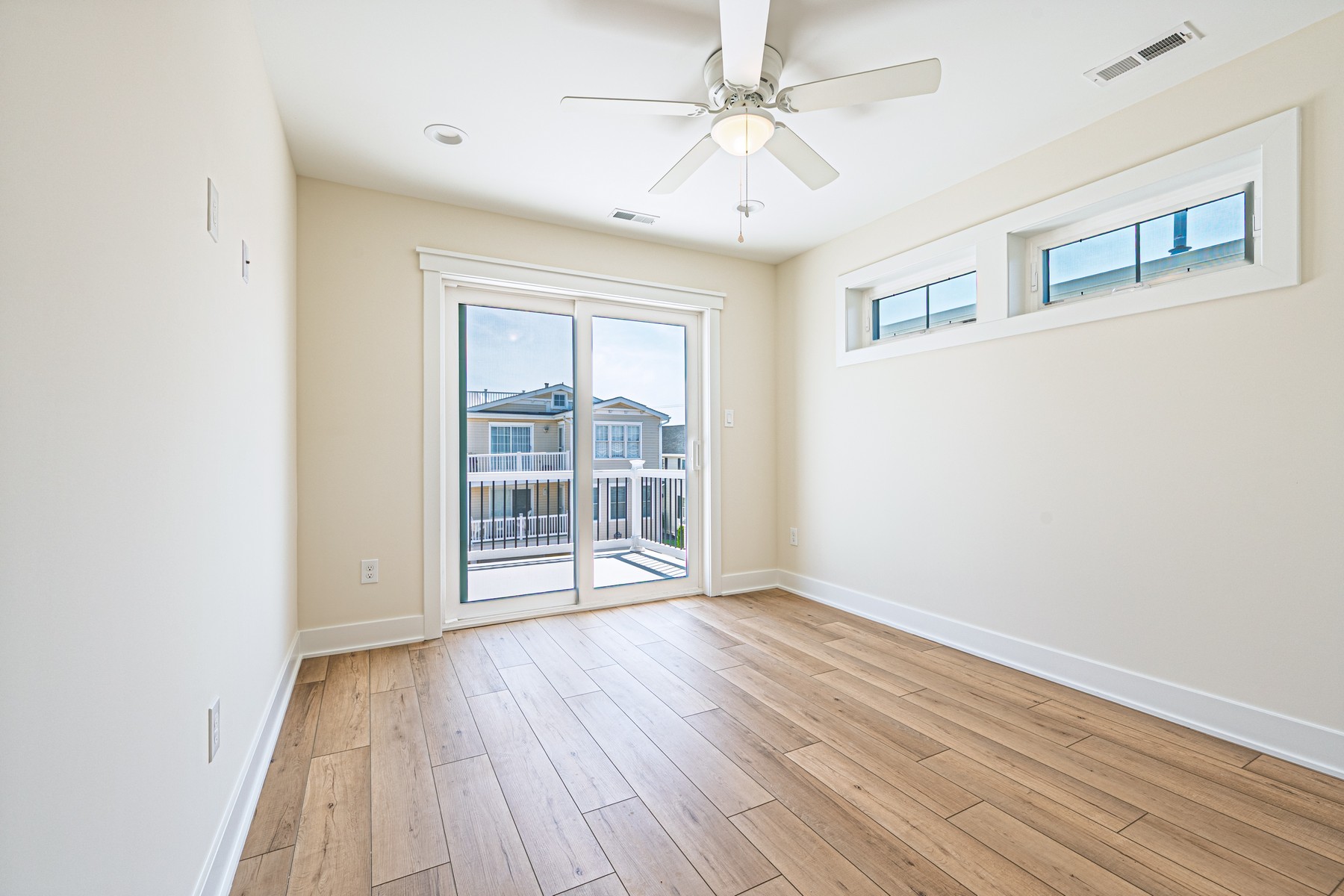  5512 Asbury Avenue - 物件實景