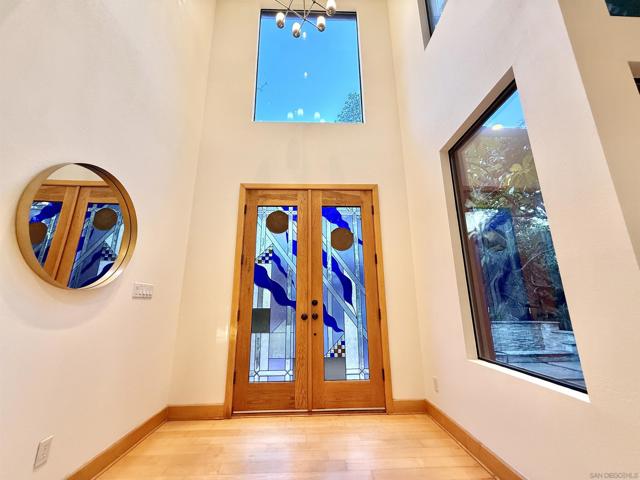 San Diego, California, 92103, United States, 2 Bedrooms Bedrooms, ,4 BathroomsBathrooms,Residential,For Sale,2009061