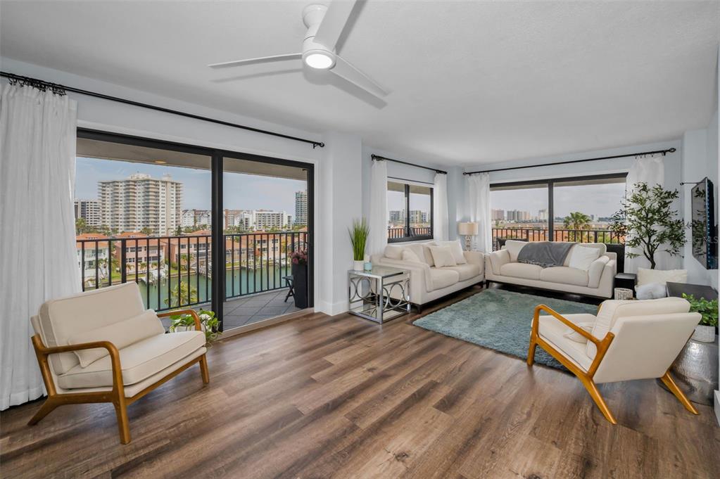 Clearwater Beach, Florida, 33767, United States, 2 Bedrooms Bedrooms, ,2 BathroomsBathrooms,Residential,For Sale,1786658