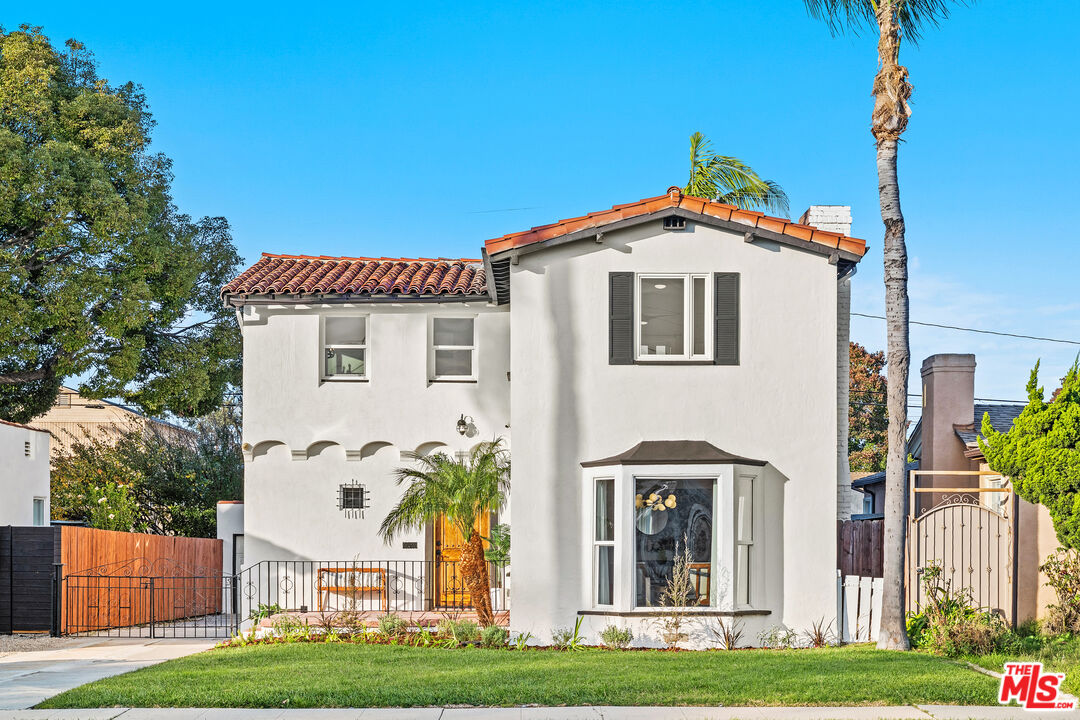 Inglewood, California, 90305, United States, 4 Bedrooms Bedrooms, ,3 BathroomsBathrooms,Residential,For Sale,2003148