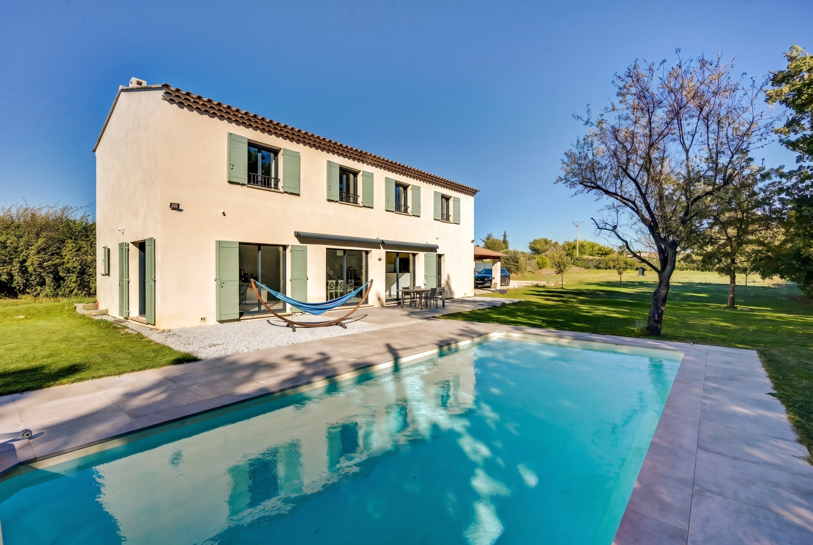  200 m² Family Home on 2100 m² For Sale West of Aix-en-Provence - 物件實景