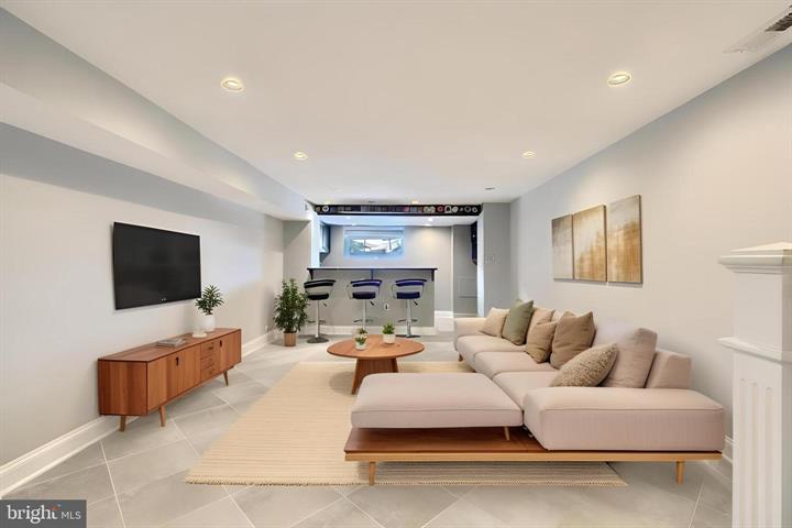 Baltimore, Maryland, 21224, United States, 3 Bedrooms Bedrooms, ,3 BathroomsBathrooms,Residential,For Sale,1930915