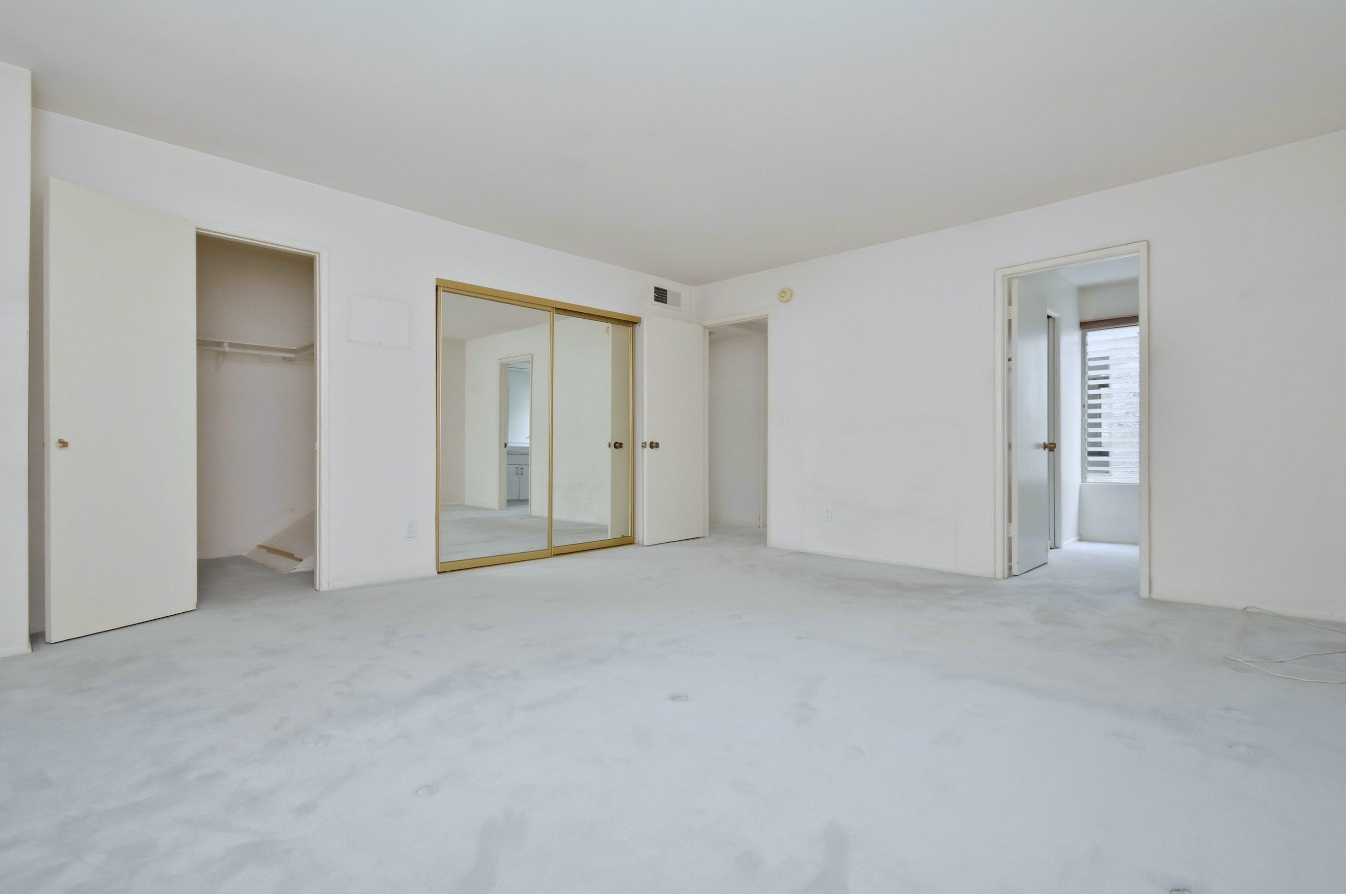  11738 Moorpark Street Unit E - 物件實景