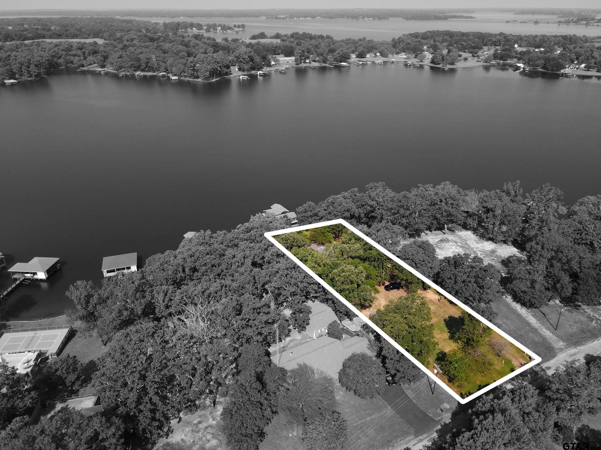 Pittsburg, Texas, 75686, United States, 3 Bedrooms Bedrooms, ,3 BathroomsBathrooms,Residential,For Sale,1977166