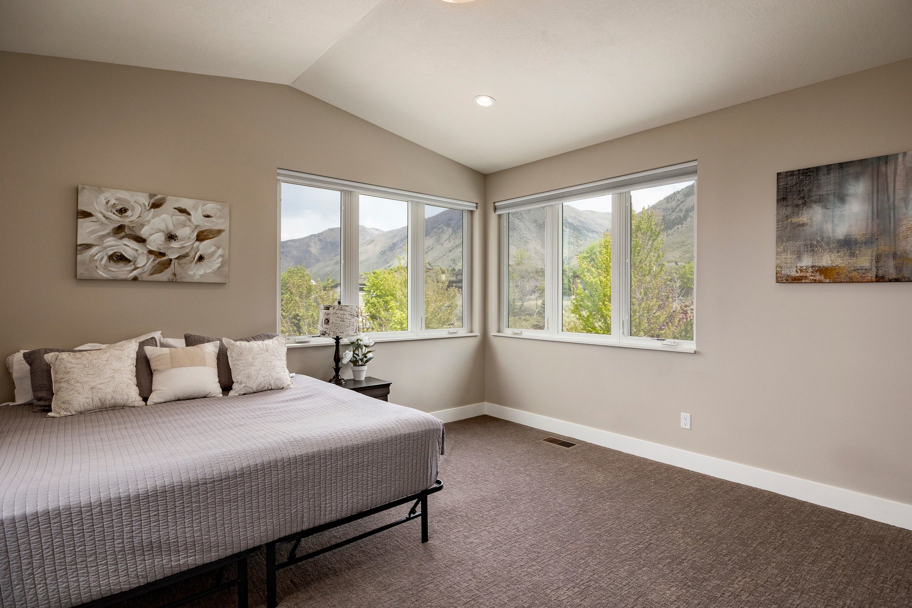  Mountain Contemporary Masterpiece with Panoramic Summit Creek Views - 物件實景