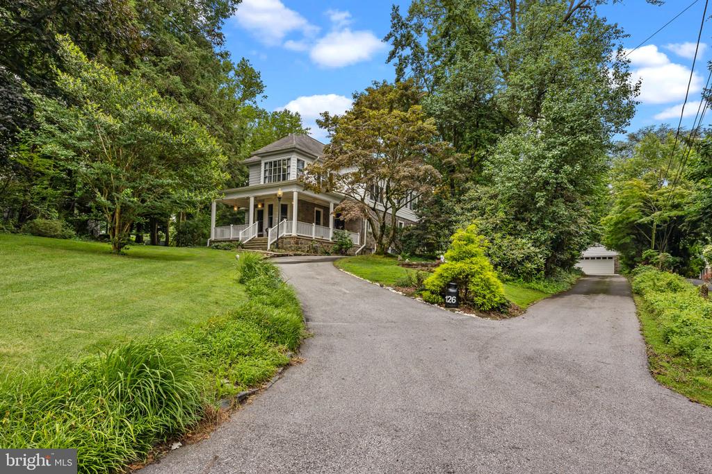 Lansdowne, Pennsylvania, 19050, United States, 5 Bedrooms Bedrooms, ,3 BathroomsBathrooms,Residential,For Sale,1926052