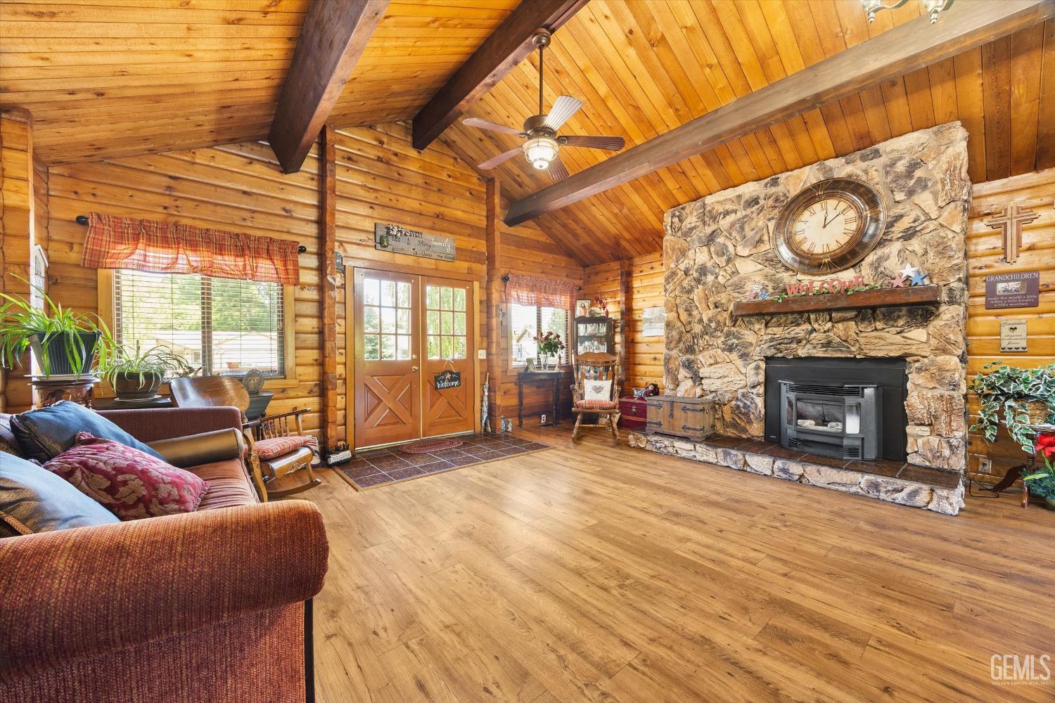 Tehachapi, California, 93561, United States, 3 Bedrooms Bedrooms, ,2 BathroomsBathrooms,Residential,For Sale,2049487