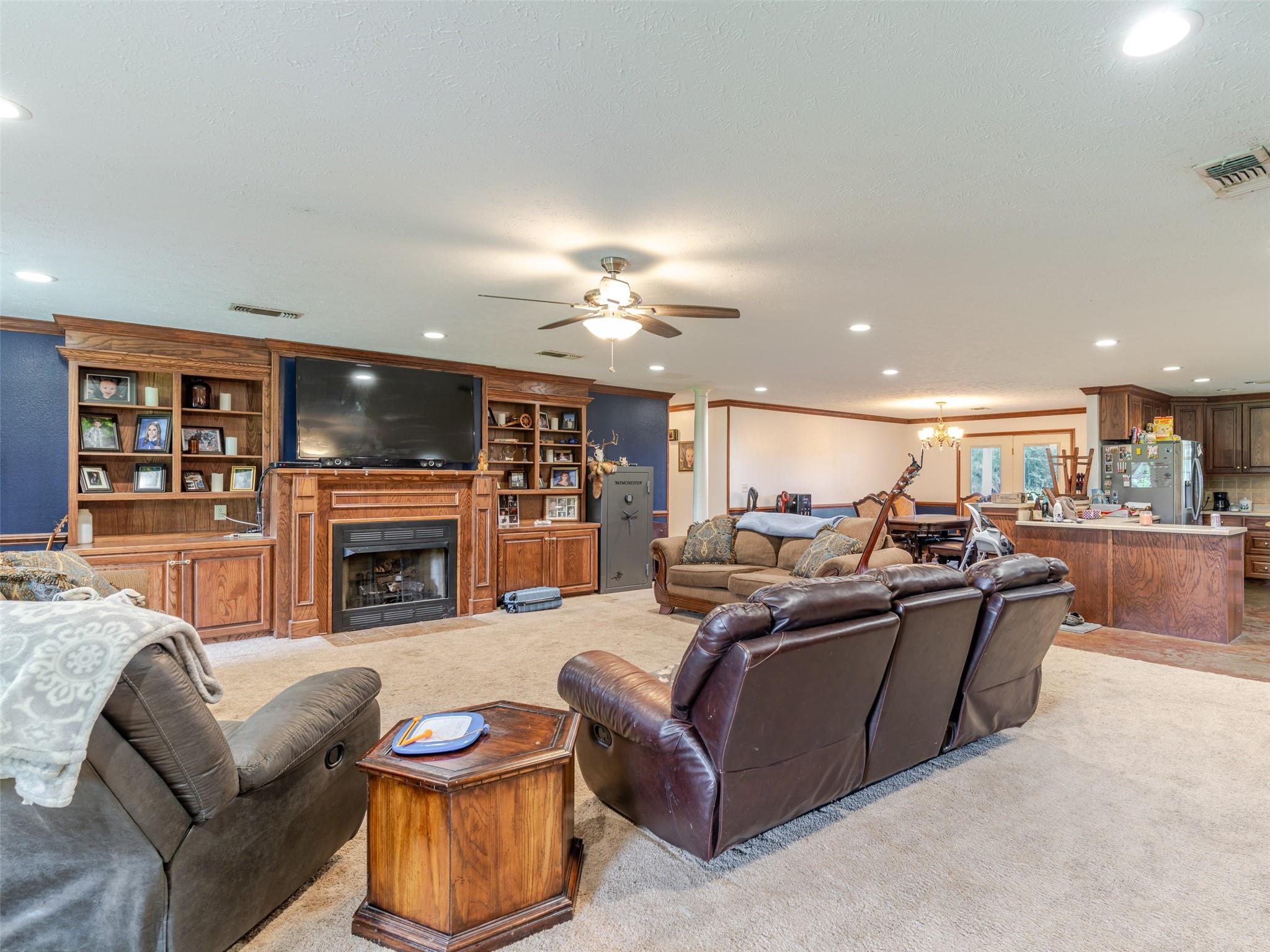 Annona, Texas, 75550, United States, 4 Bedrooms Bedrooms, ,2 BathroomsBathrooms,Residential,For Sale,1921529