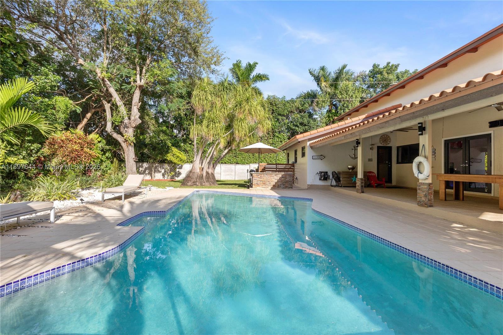 Palmetto Bay, Florida, 33157, United States, 4 Bedrooms Bedrooms, ,4 BathroomsBathrooms,Residential,For Sale,1966916