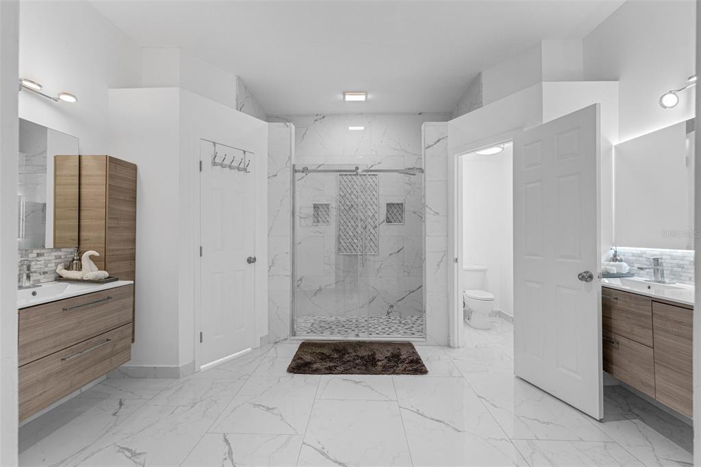 Orlando, Florida, 32829, United States, 4 Bedrooms Bedrooms, ,3 BathroomsBathrooms,Residential,For Sale,1926455