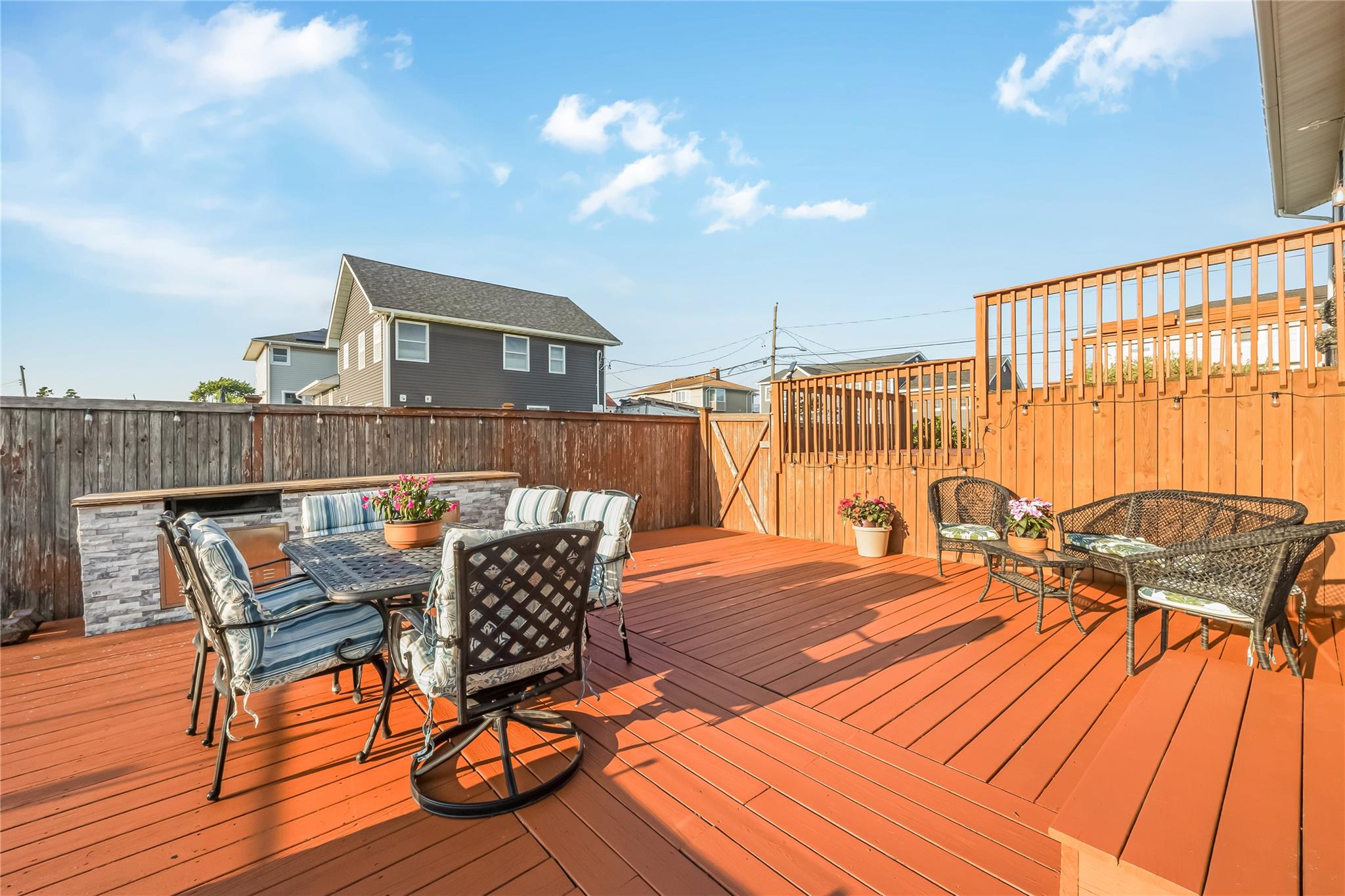 Lindenhurst, New York, 11757, United States, 3 Bedrooms Bedrooms, ,3 BathroomsBathrooms,Residential,For Sale,1915812