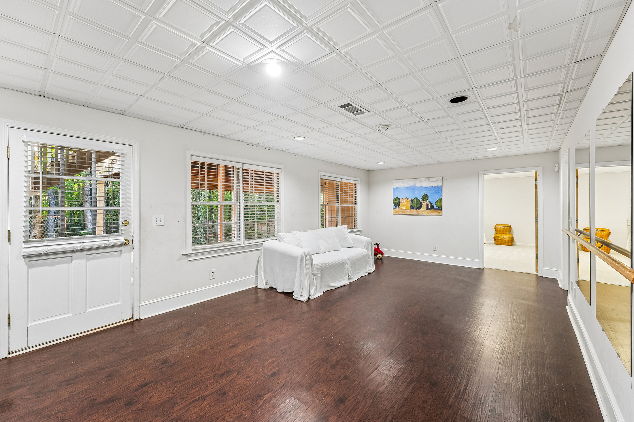  Beautiful, Renovated Daylight Basement Home on Exceptional Lot - 物件實景