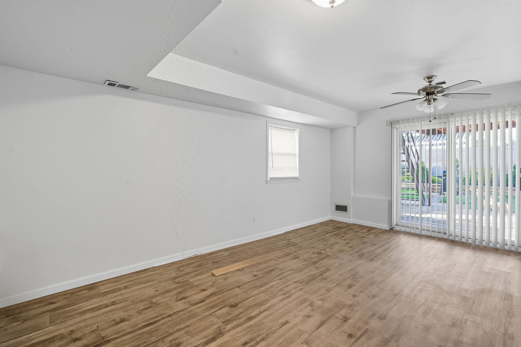 Howard, New York, 11414, United States, 4 Bedrooms Bedrooms, ,3 BathroomsBathrooms,Residential,For Sale,1975737