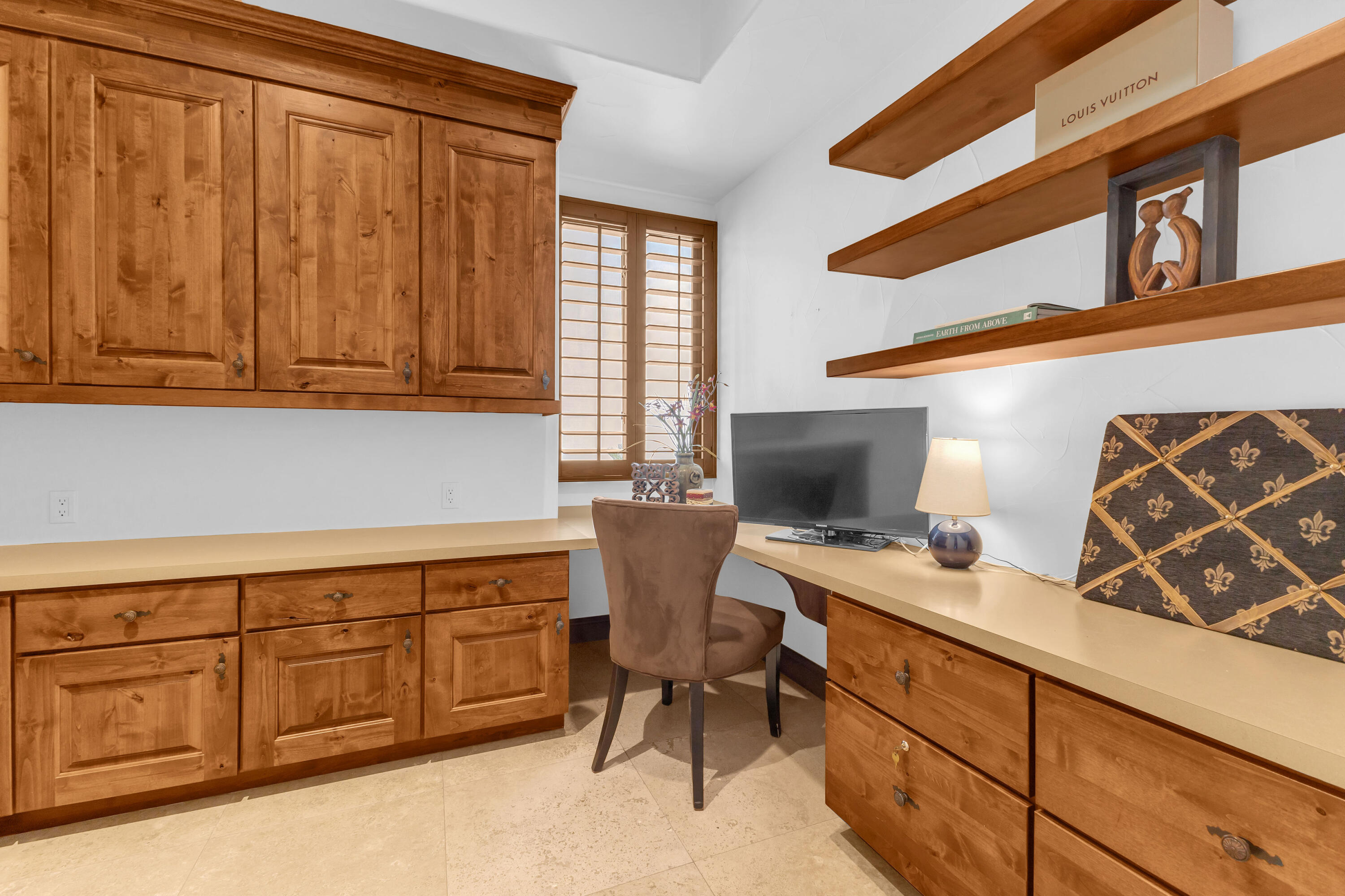 Indio, California, 92203, United States, 5 Bedrooms Bedrooms, ,4 BathroomsBathrooms,Residential,For Sale,1992835