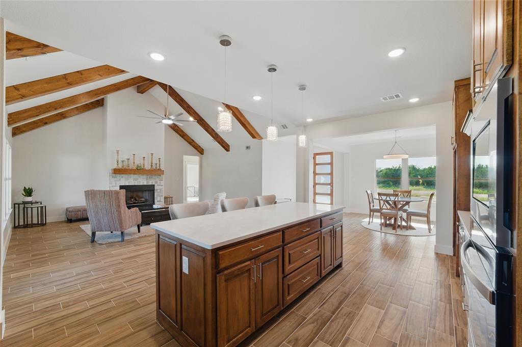 Weatherford, Texas, 76087, United States, 4 Bedrooms Bedrooms, ,3 BathroomsBathrooms,Residential,For Sale,1888737