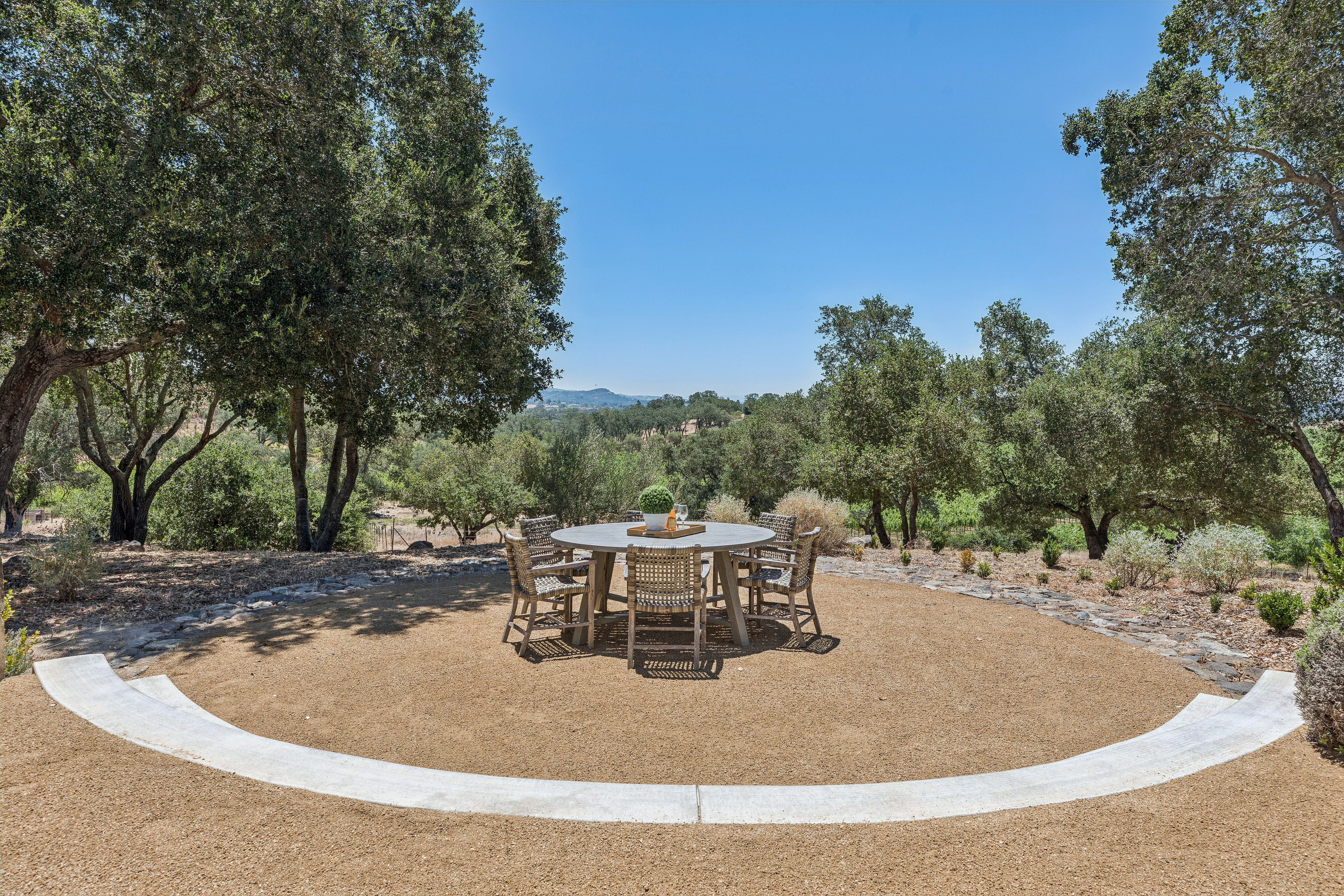  Refined Wine Country Estate - 物件實景