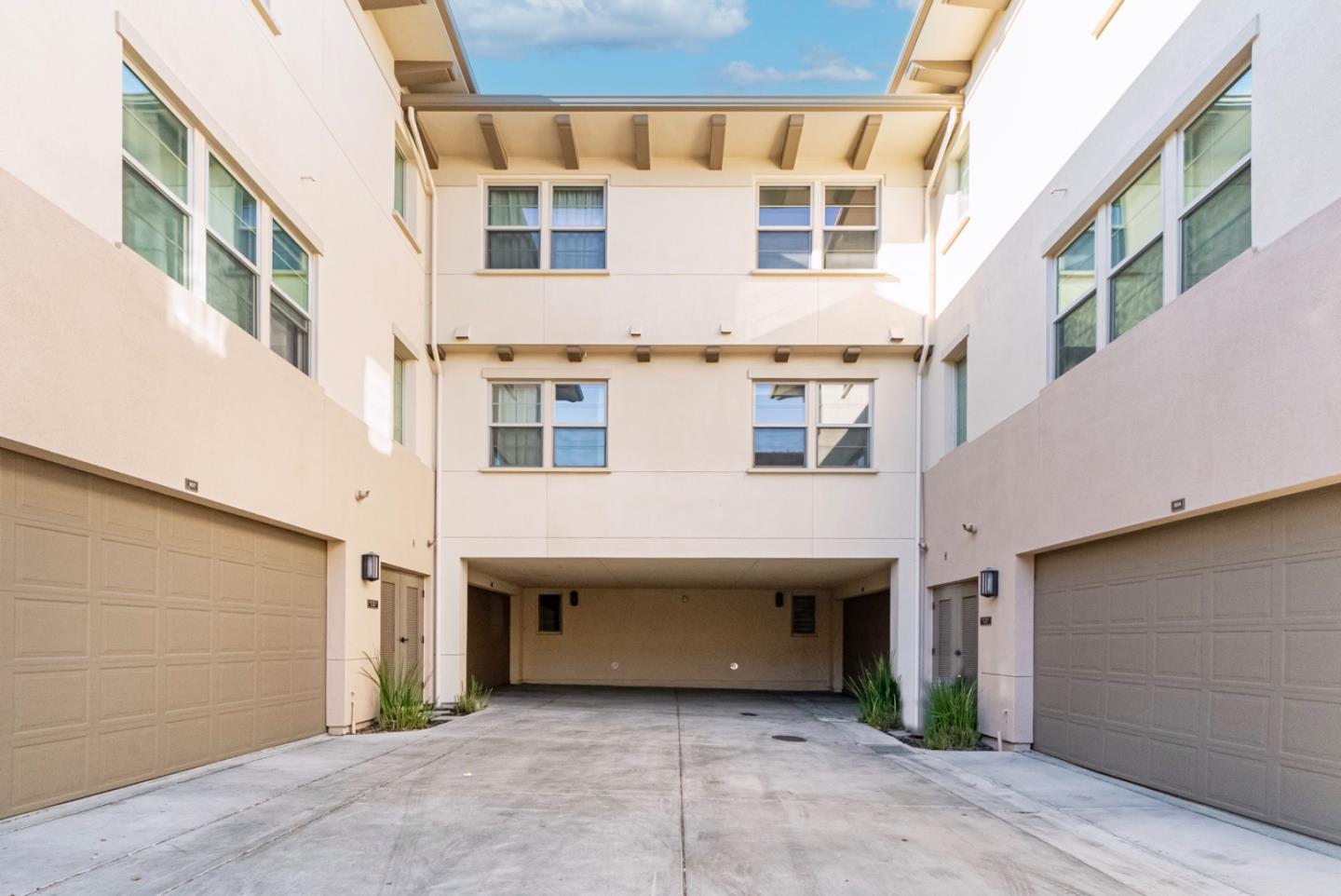 San Jose, California, 95131, United States, 4 Bedrooms Bedrooms, ,5 BathroomsBathrooms,Residential,For Sale,1991929