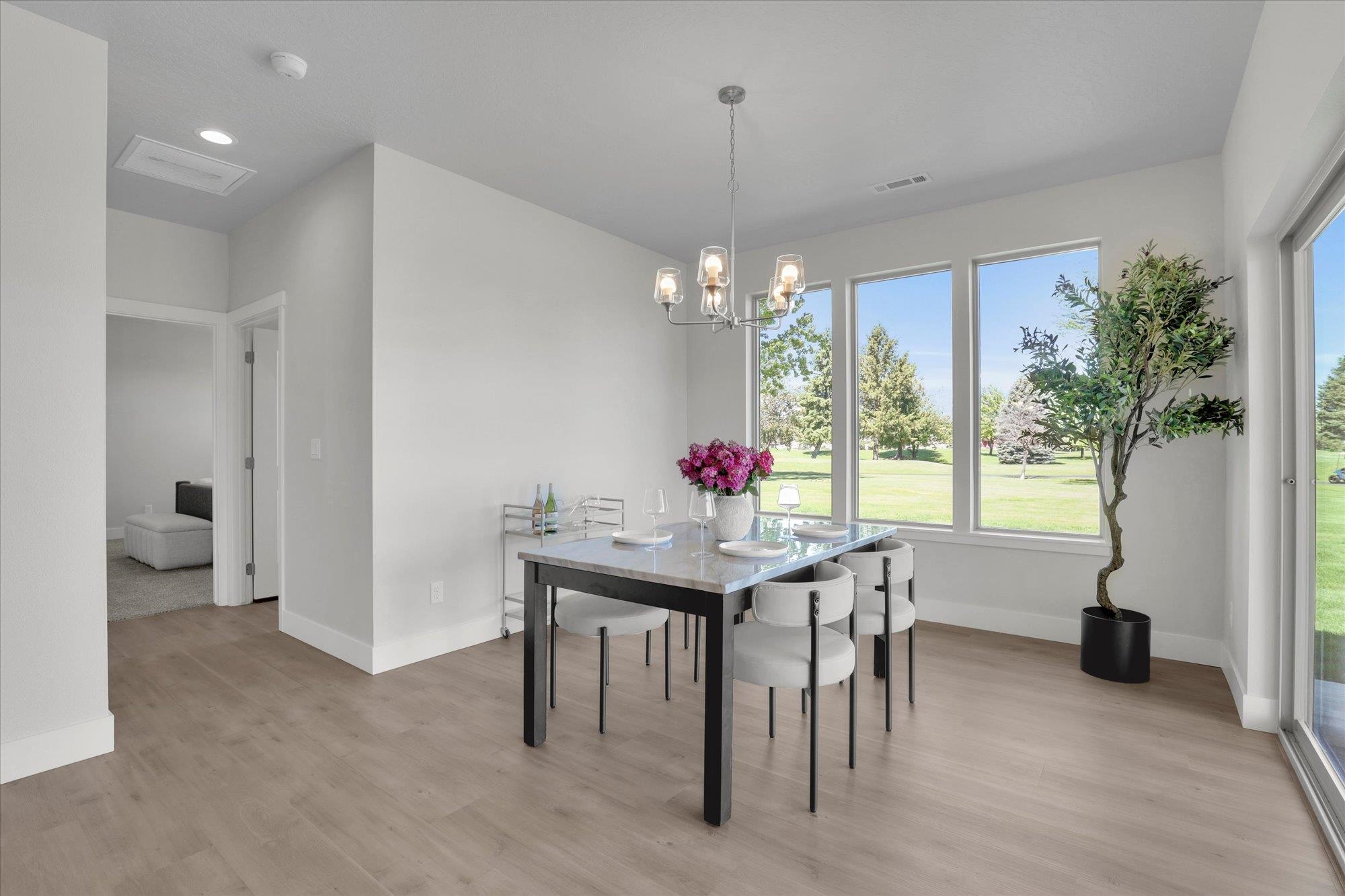 Deer Park, Washington, 99006, United States, 3 Bedrooms Bedrooms, ,2 BathroomsBathrooms,Residential,For Sale,1684297