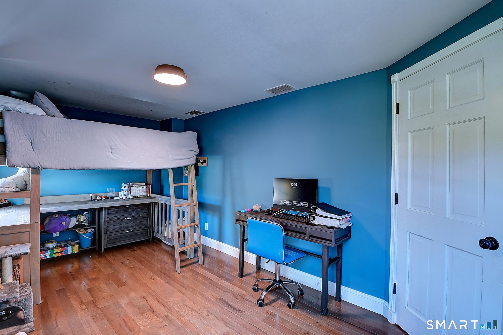 223, Connecticut, 06035, United States, 4 Bedrooms Bedrooms, ,3 BathroomsBathrooms,Residential,For Sale,2042939