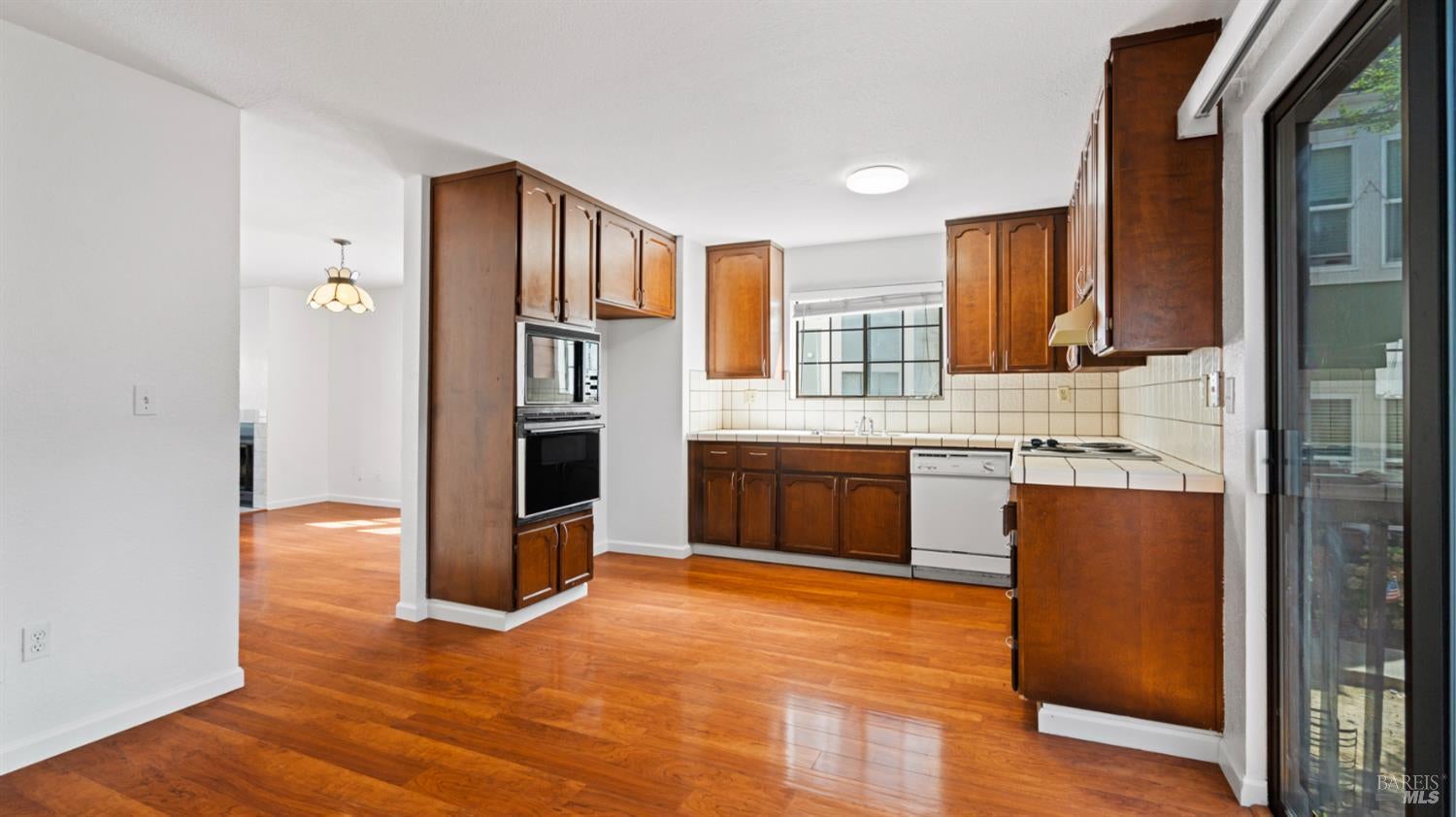 Benicia, California, 94510, United States, 3 Bedrooms Bedrooms, ,3 BathroomsBathrooms,Residential,For Sale,1994857