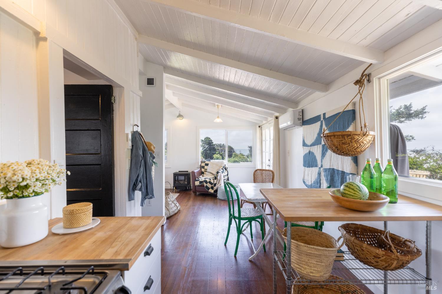 Stinson Beach, California, 94970, United States, 1 Bedroom Bedrooms, ,1 BathroomBathrooms,Residential,For Sale,1838443