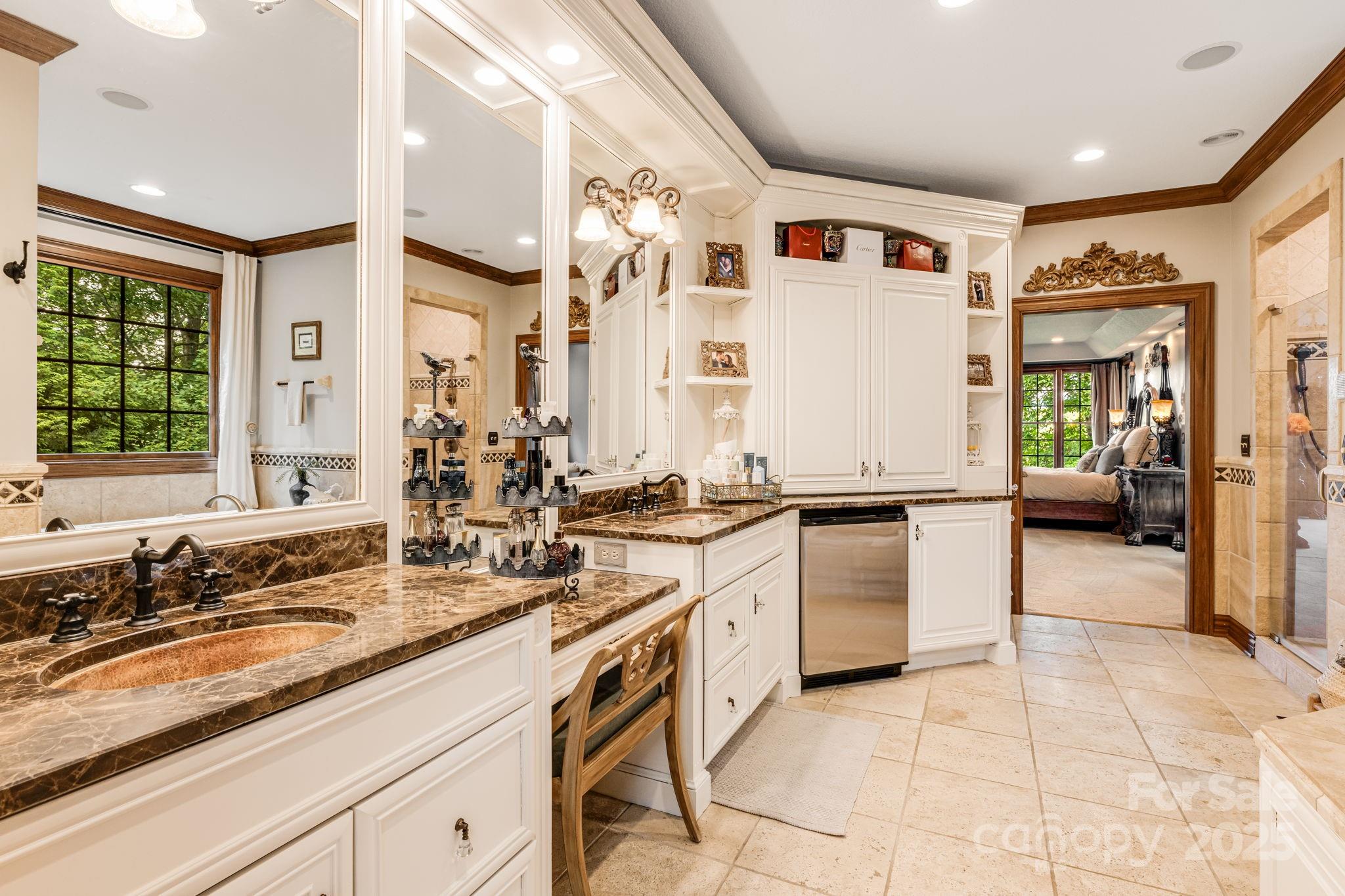 Fletcher, North Carolina, 28732, United States, 5 Bedrooms Bedrooms, ,7 BathroomsBathrooms,Residential,For Sale,1895322