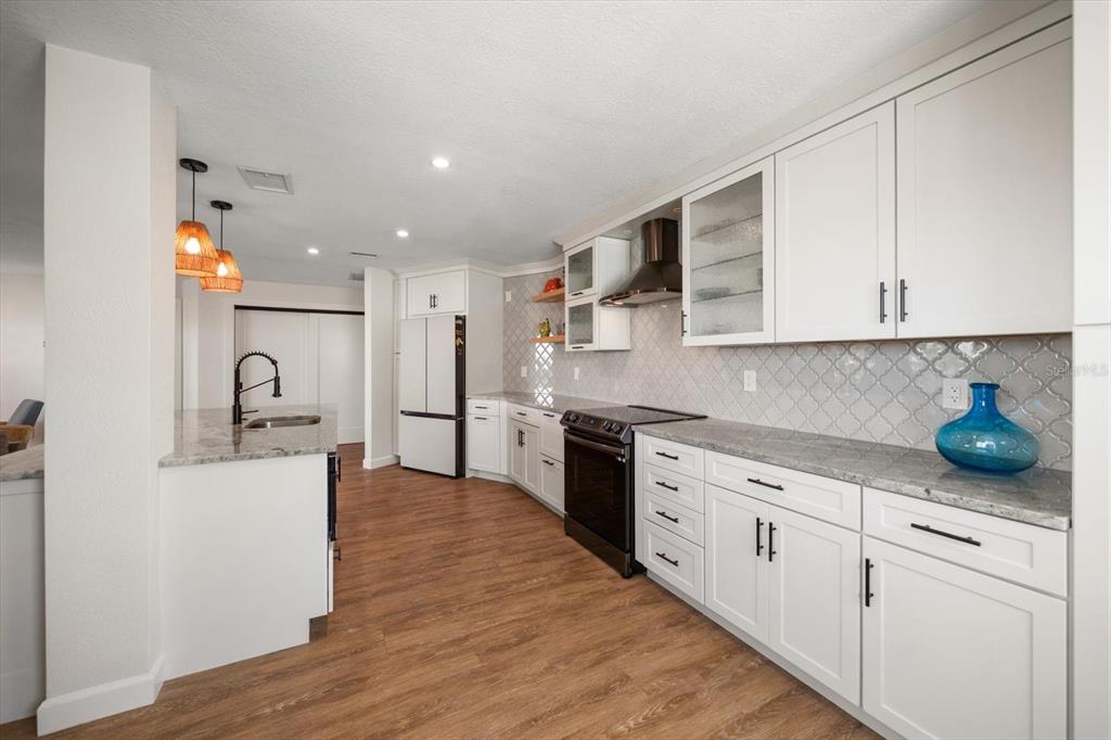 Indian Rocks Beach, Florida, 33785, United States, 2 Bedrooms Bedrooms, ,2 BathroomsBathrooms,Residential,For Sale,1993005