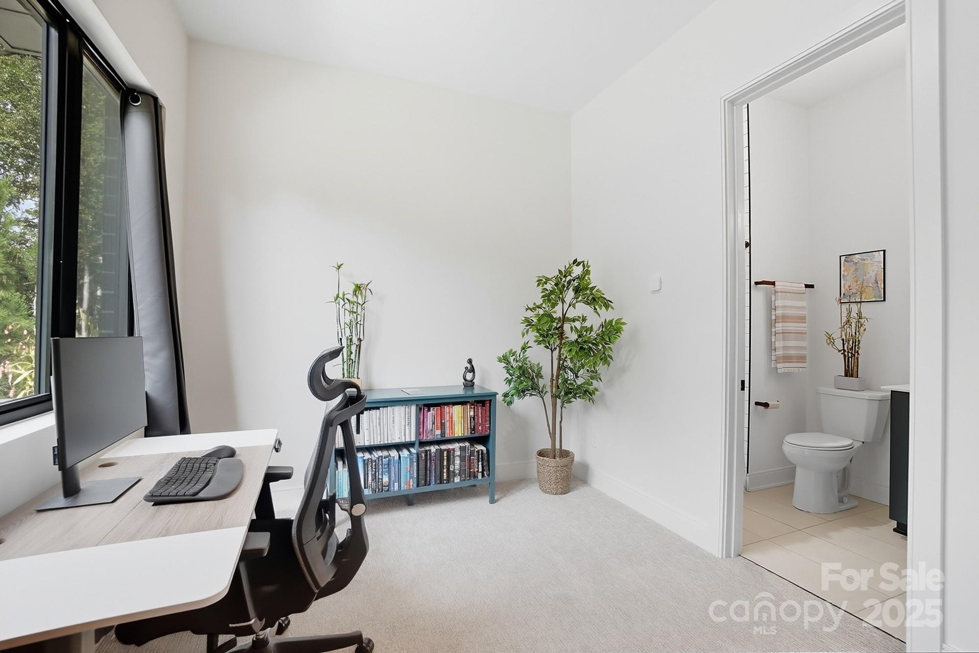 Charlotte, North Carolina, 28205, United States, 2 Bedrooms Bedrooms, ,3 BathroomsBathrooms,Residential,For Sale,1956240