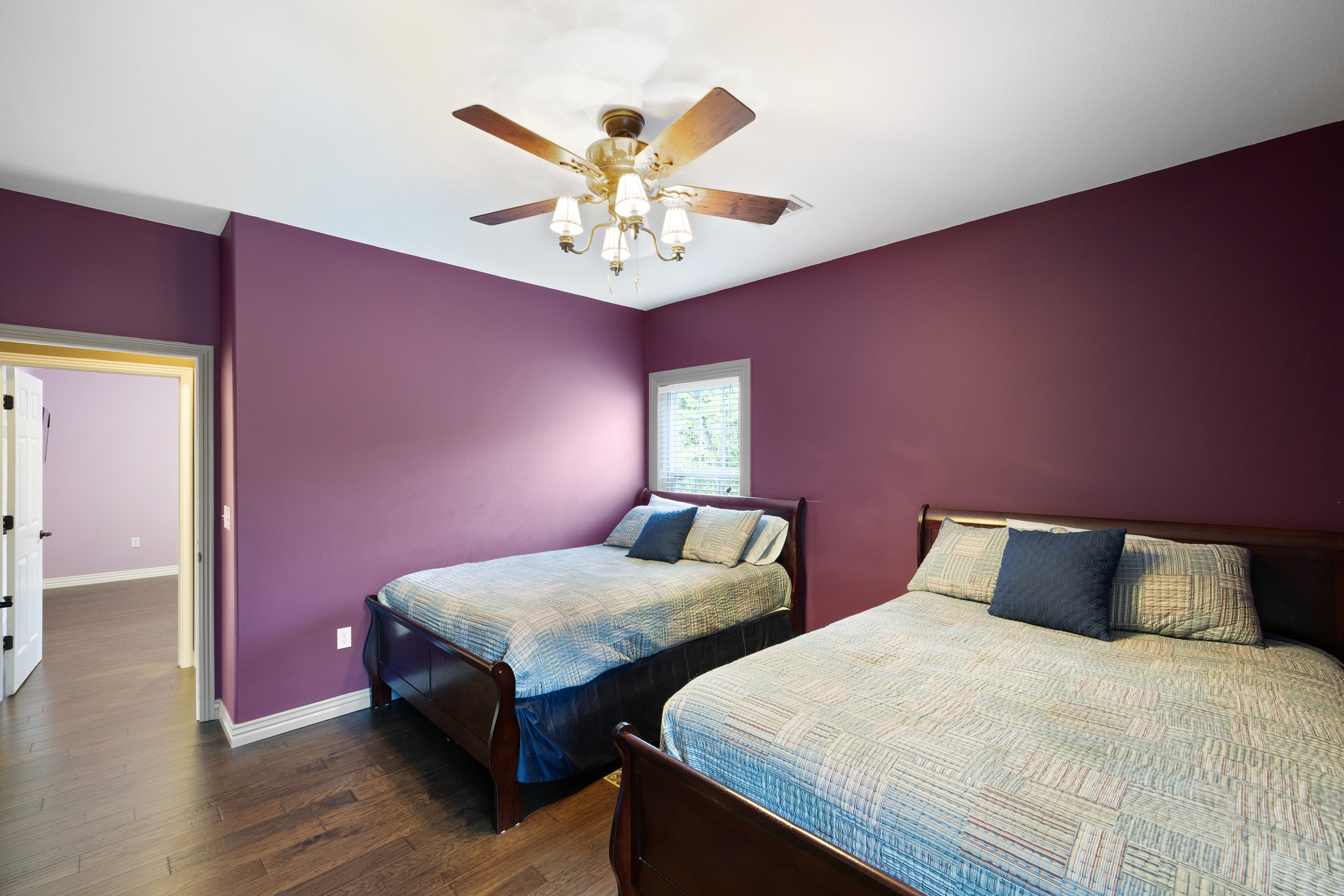 Pettigrew, Arkansas, 72752, United States, 5 Bedrooms Bedrooms, ,4 BathroomsBathrooms,Residential,For Sale,1826540