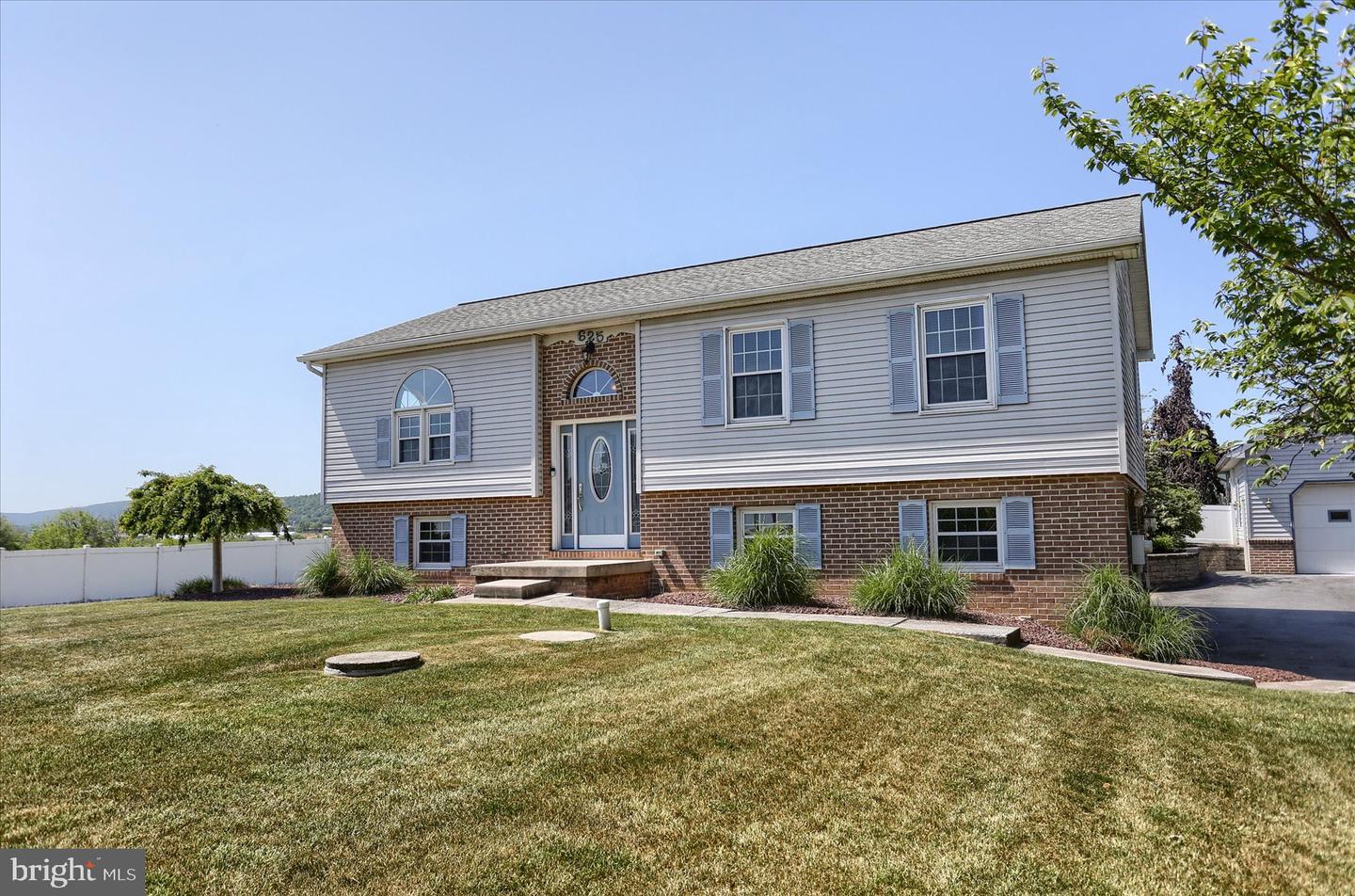 625 Brown Road, Myerstown, Pennsylvania, 17067, United States, ,Residential,For Sale,625 Brown Road,1412231