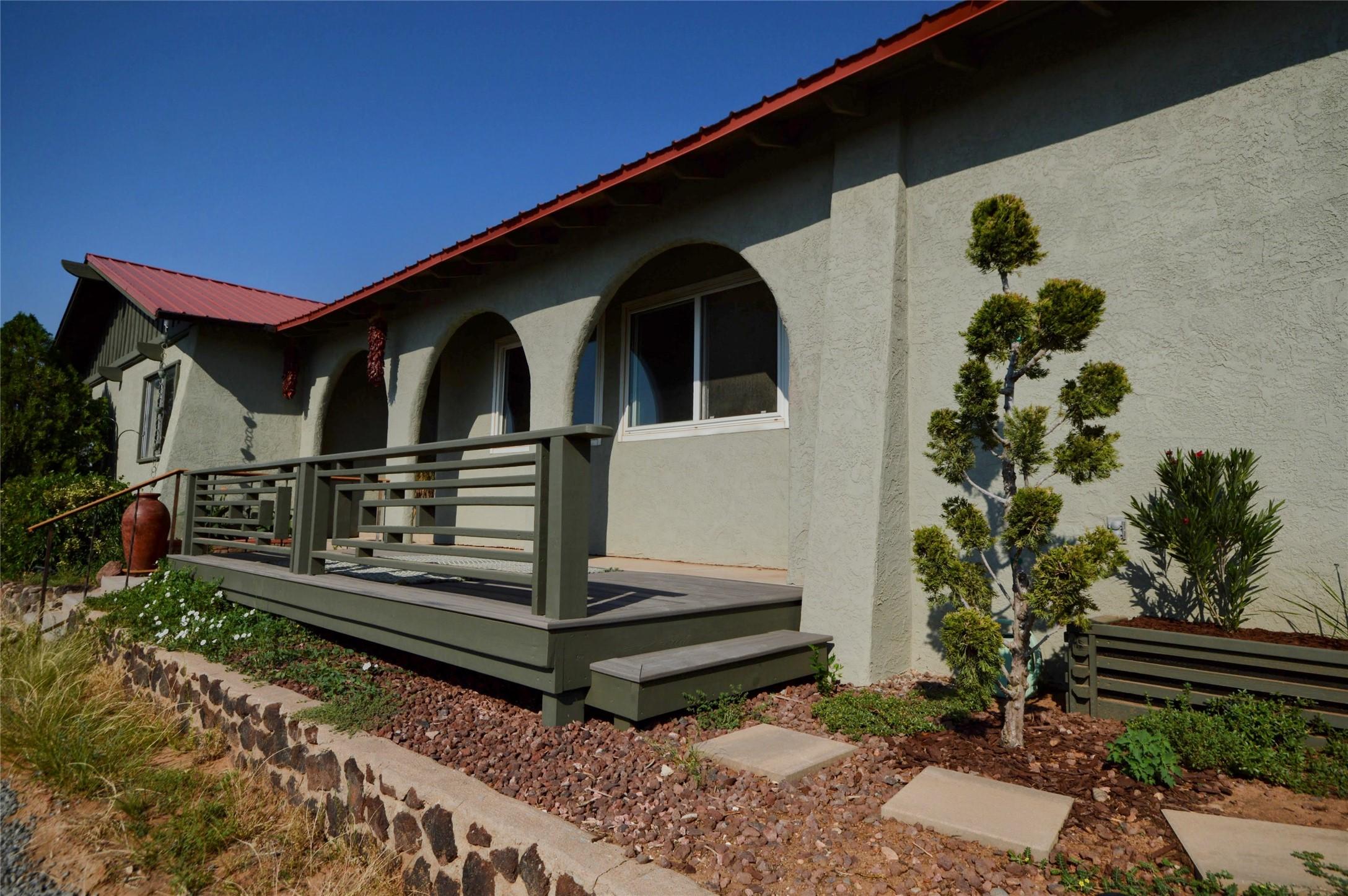 Santa Fe, New Mexico, 87507, United States, 3 Bedrooms Bedrooms, ,3 BathroomsBathrooms,Residential,For Sale,1999049