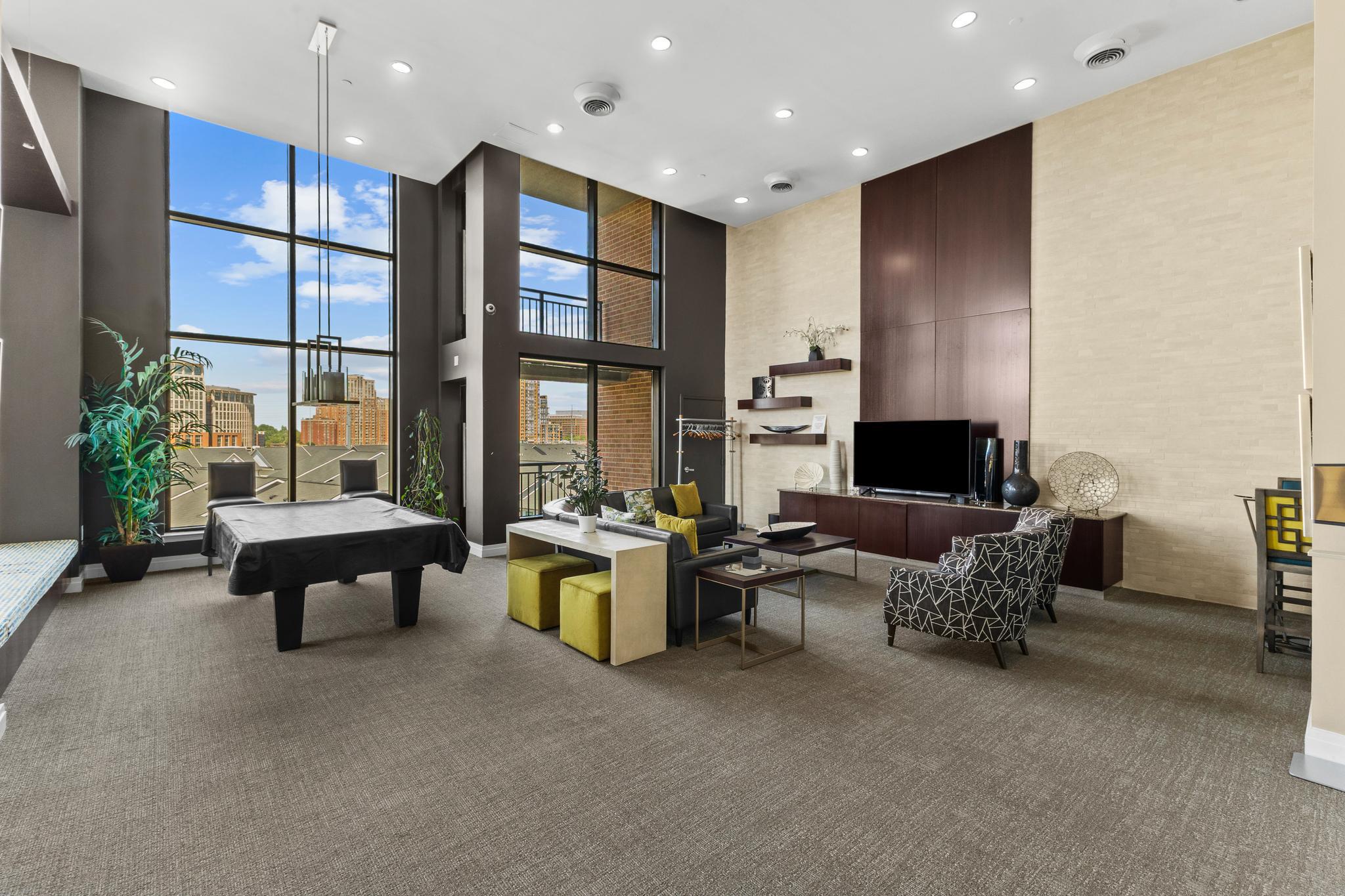  2451 Midtown Avenue, Alexandria, VA, 22303 - 物件實景