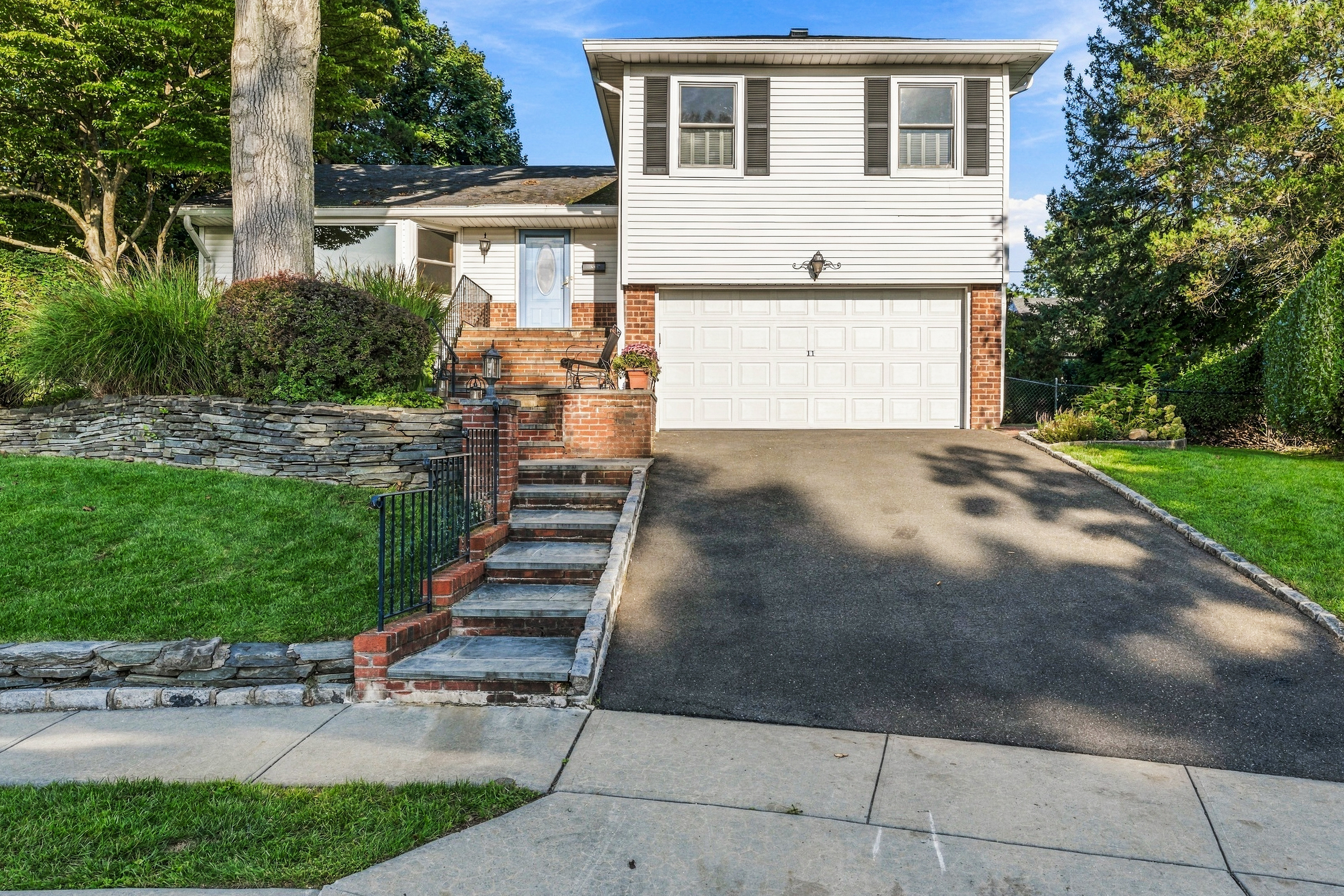  11 Tulip Lane, Port Washington, NY, 11050 - 物件實景