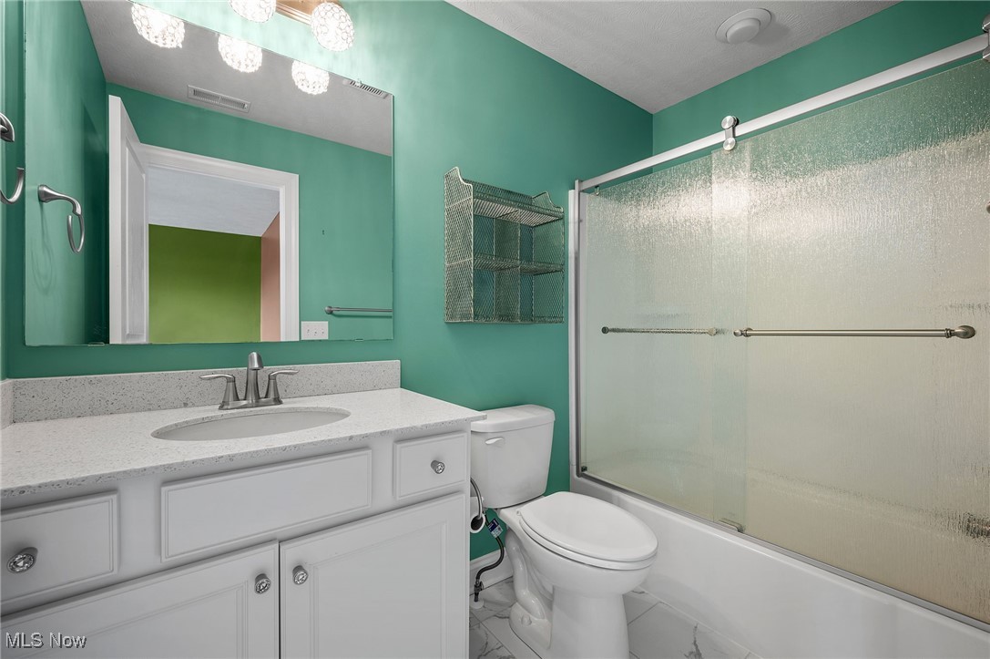 Aurora, Ohio, 44202, United States, 6 Bedrooms Bedrooms, ,5 BathroomsBathrooms,Residential,For Sale,1974965