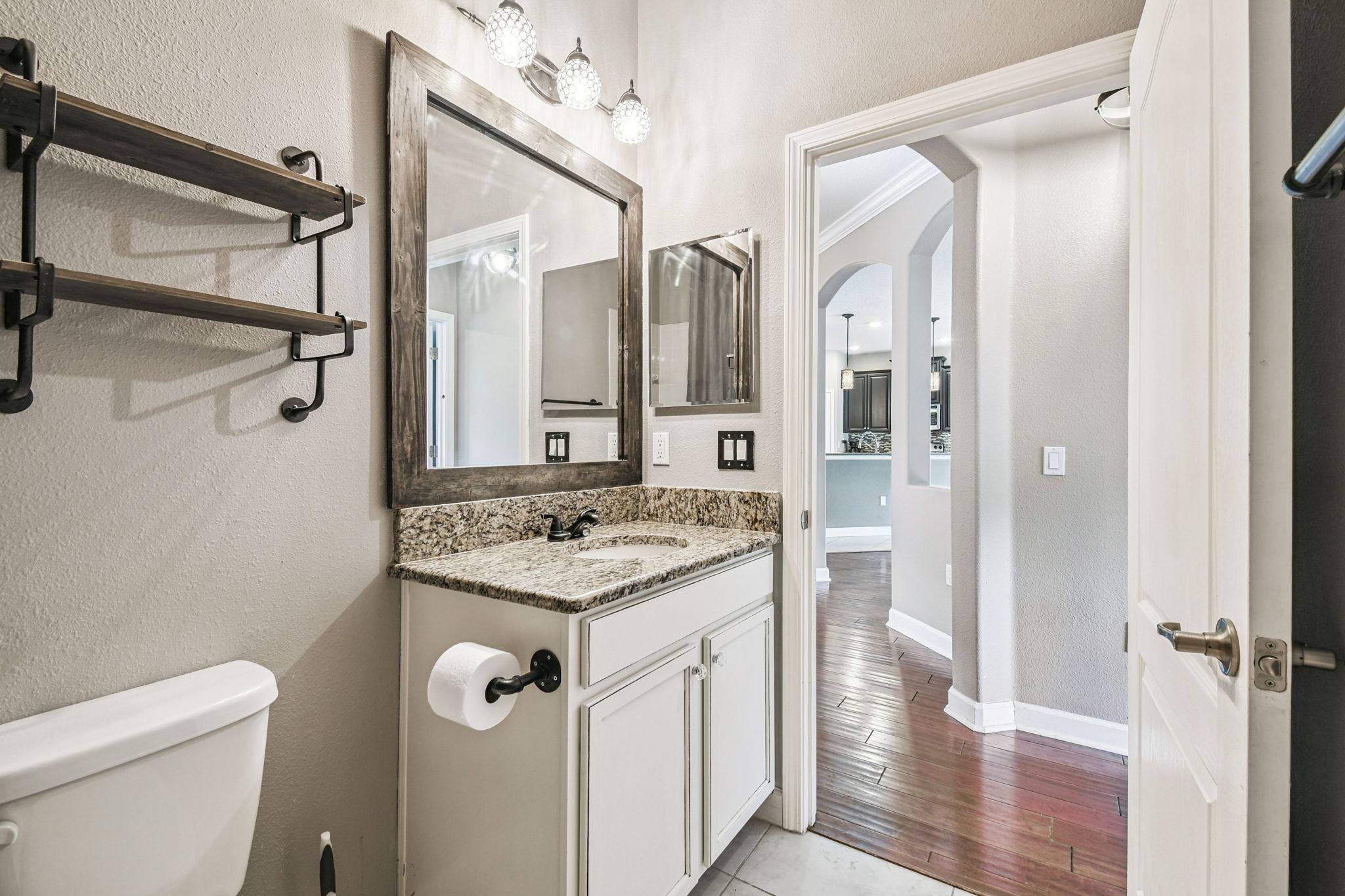 New Port Richey, Florida, 34655, United States, 6 Bedrooms Bedrooms, ,4 BathroomsBathrooms,Residential,For Sale,1980137