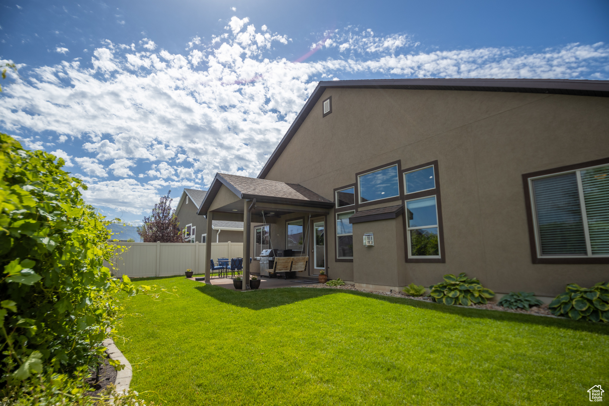West Haven, Utah, 84401, United States, 2 Bedrooms Bedrooms, ,2 BathroomsBathrooms,Residential,For Sale,1804720
