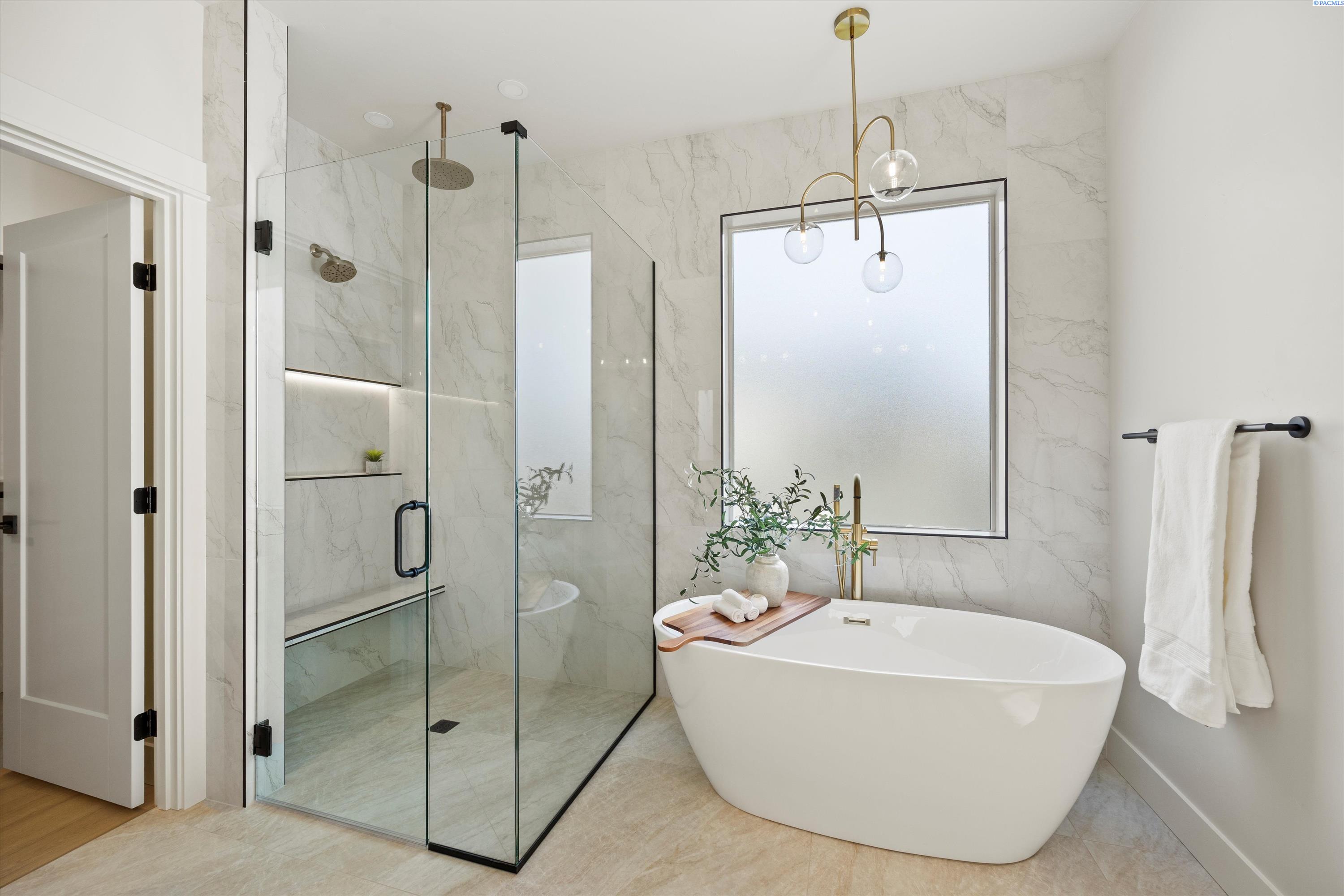 Richland, Washington, 99352, United States, 4 Bedrooms Bedrooms, ,3 BathroomsBathrooms,Residential,For Sale,1991503