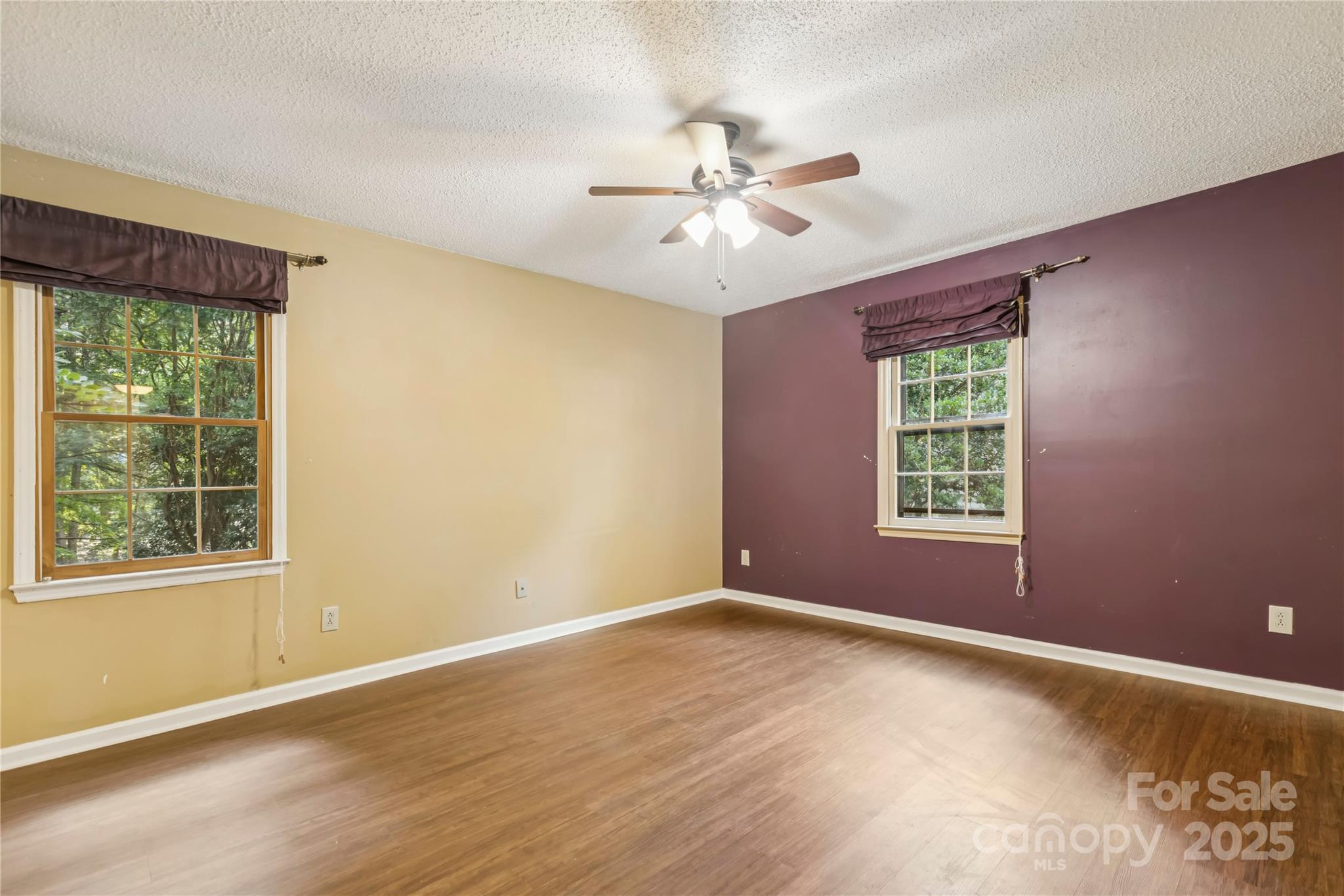 Matthews, North Carolina, 28105, United States, 4 Bedrooms Bedrooms, ,3 BathroomsBathrooms,Residential,For Sale,1938548