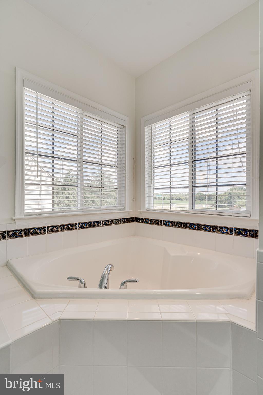 Bealeton, Virginia, 22712, United States, 4 Bedrooms Bedrooms, ,3 BathroomsBathrooms,Residential,For Sale,1986085