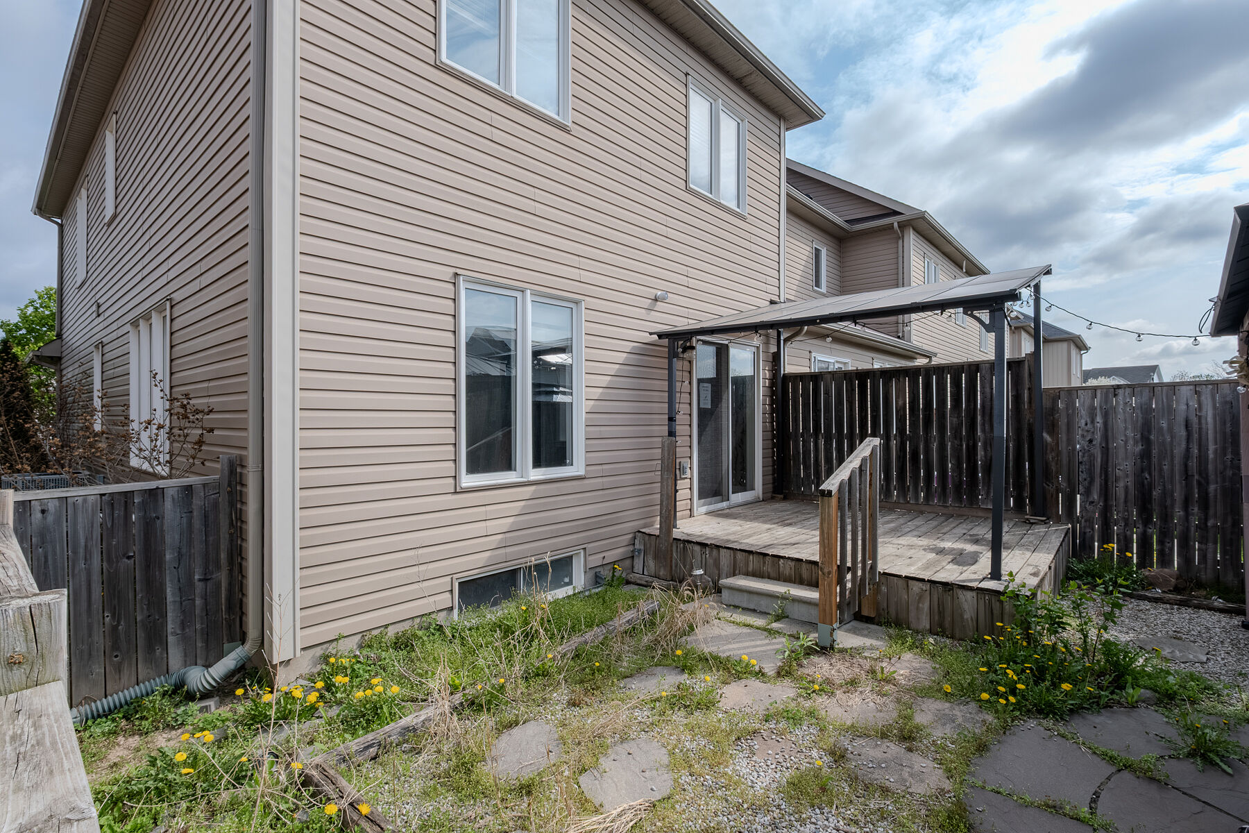  Home in Desirable West Brant - 物件實景