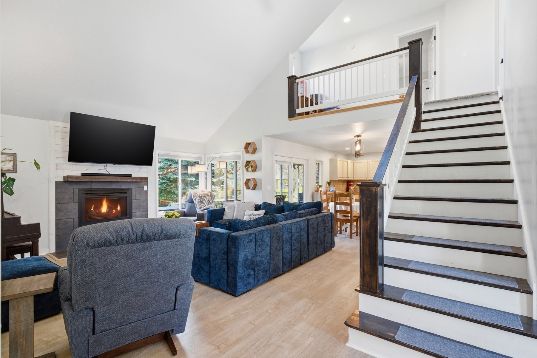  611 Ponder Point Dr - 物件實景