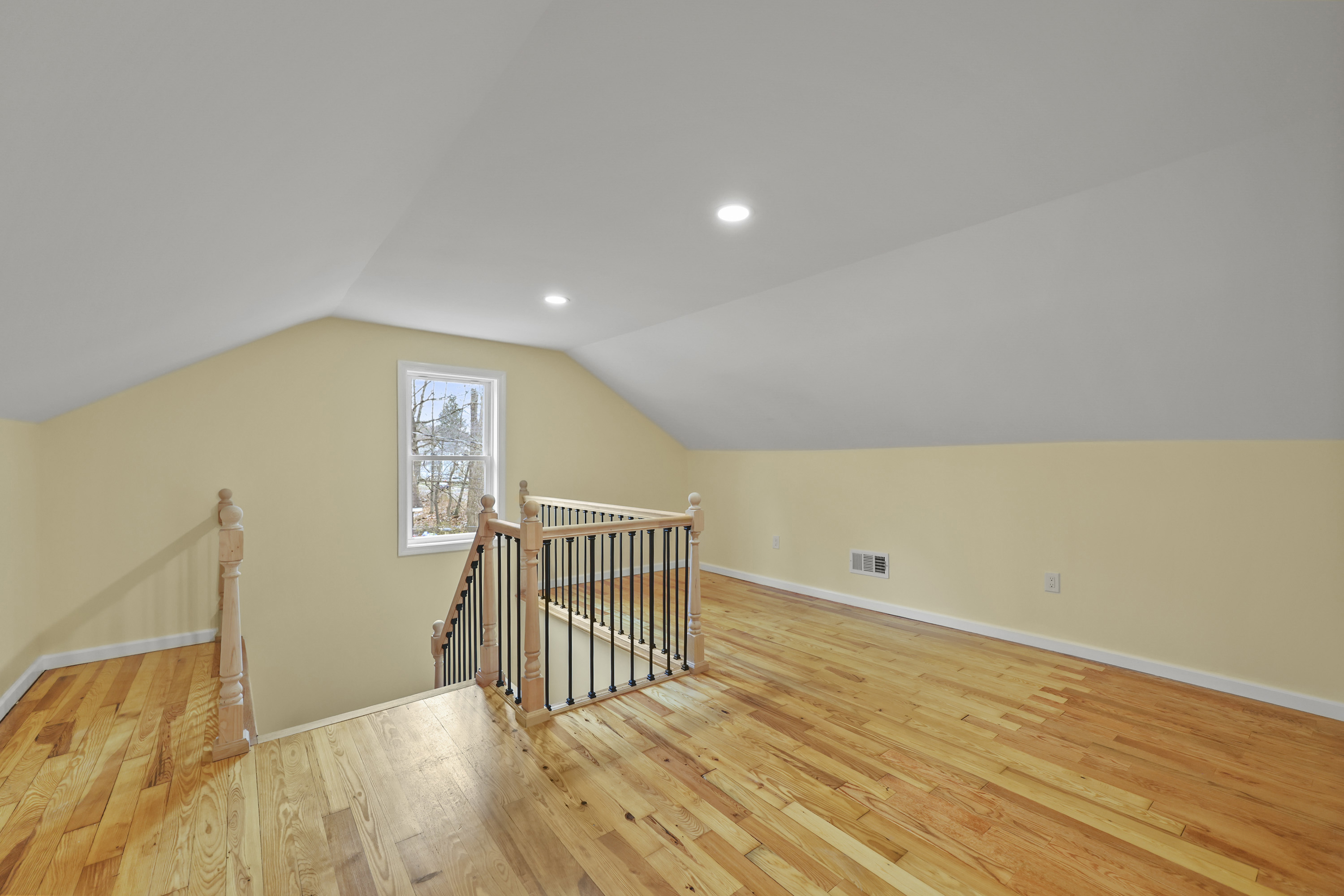  Freshly Remodeled Open Floor Plan - 物件實景
