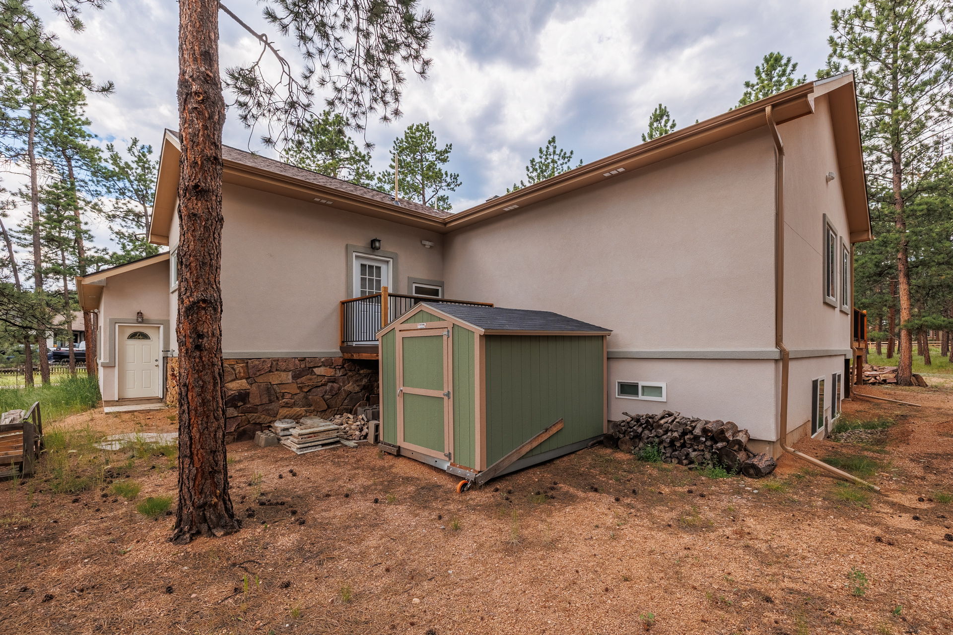 Woodland Park, Colorado, 80863, United States, 1 Bedroom Bedrooms, ,2 BathroomsBathrooms,Residential,For Sale,1896671